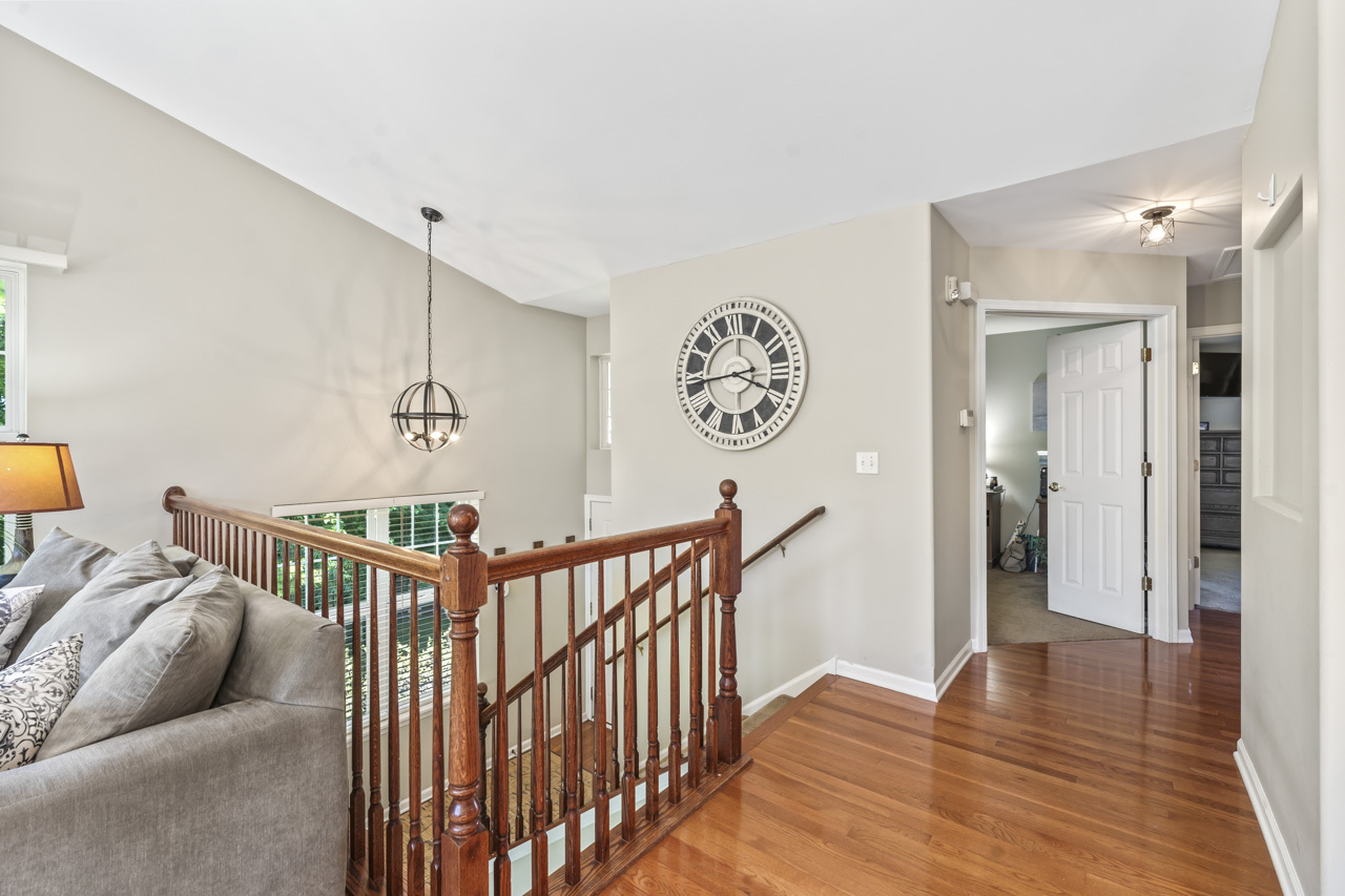 3153 Saganashkee Lane, Naperville, IL 60564