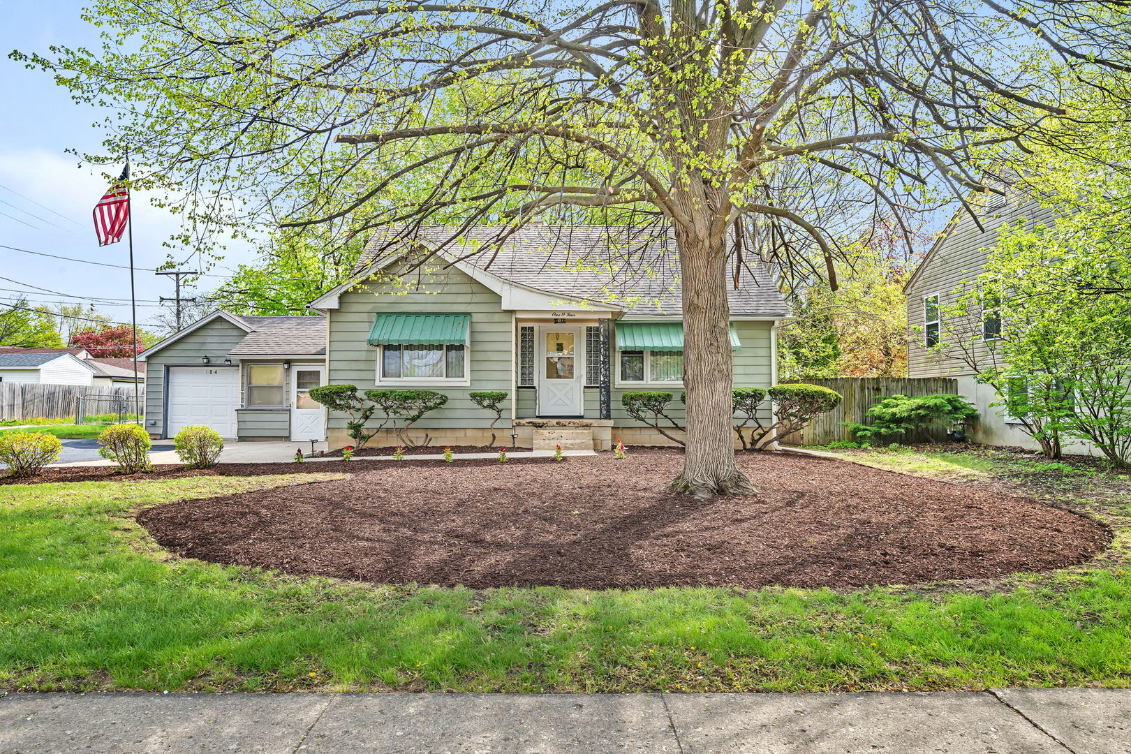 104 S Midland Avenue, Joliet, IL 60436