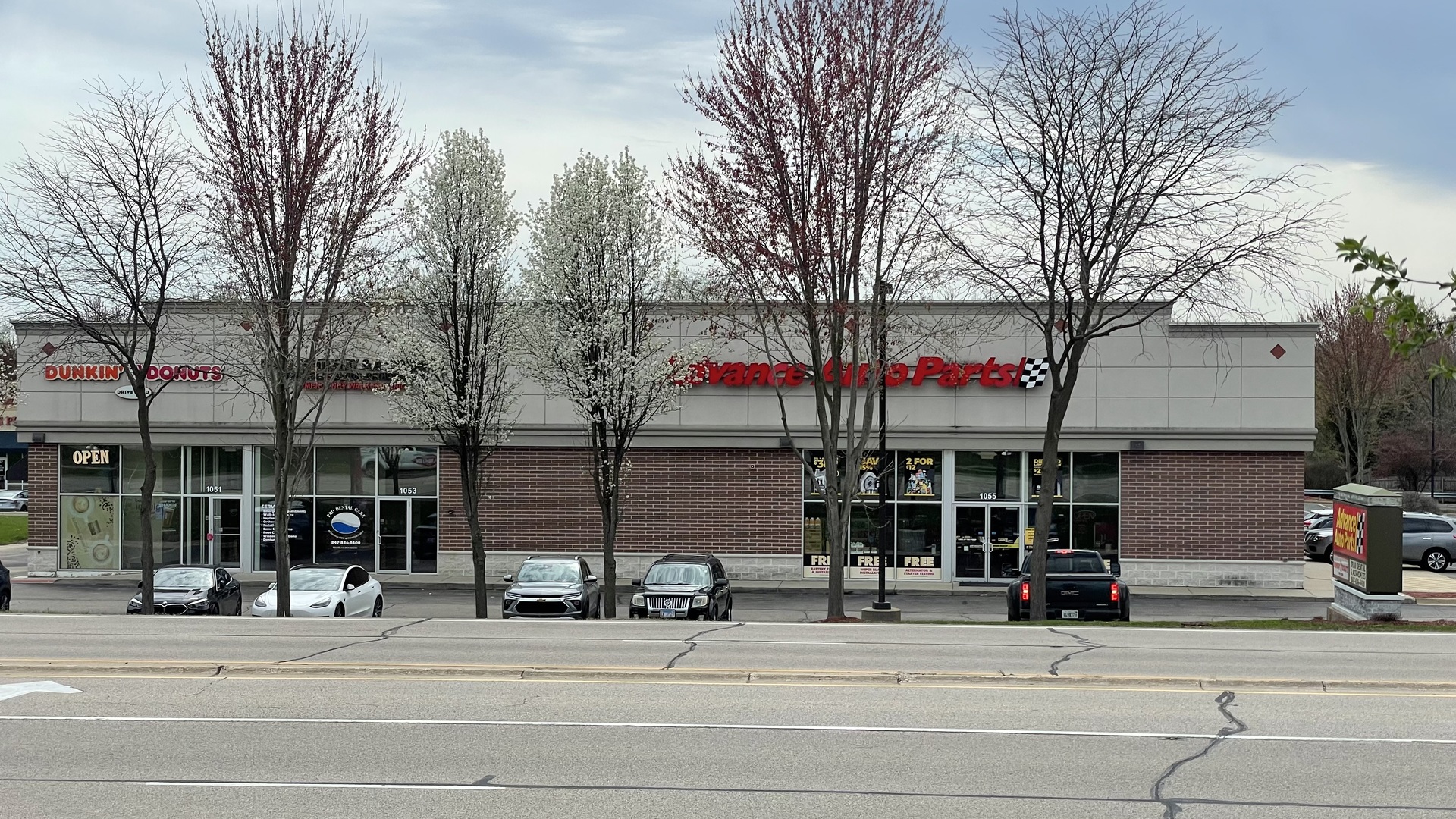 1601 Higgins Road, Sleepy Hollow, IL 60118