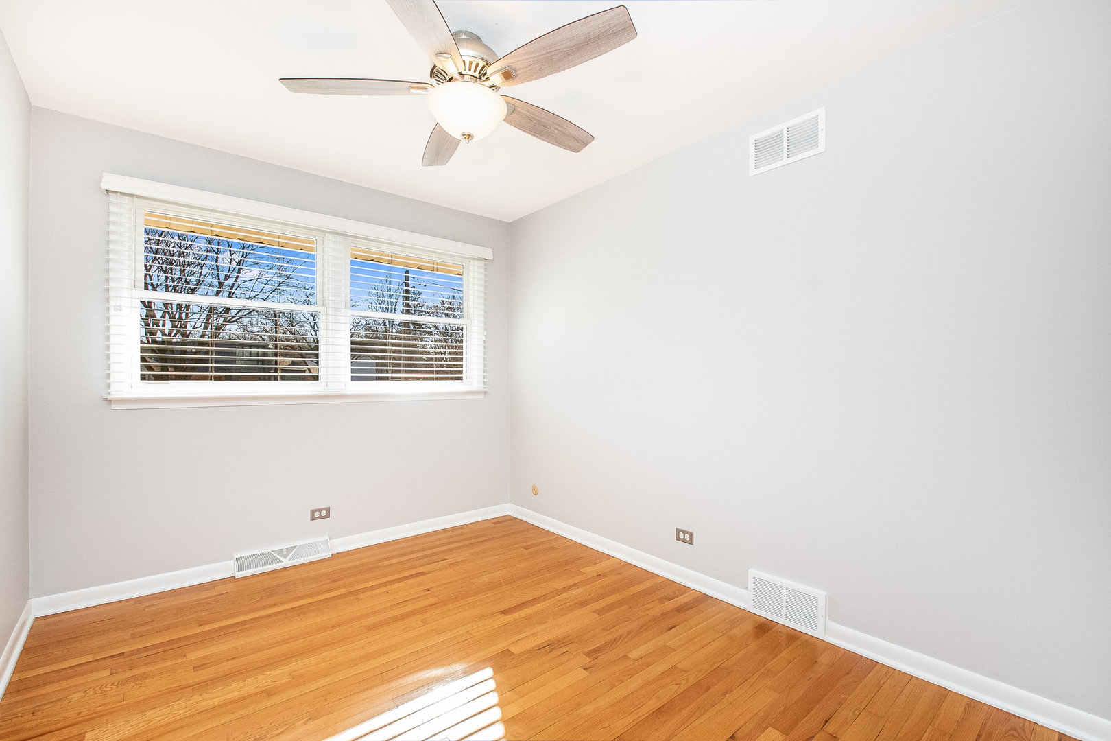 370 Prairie Avenue, Naperville, IL 60540