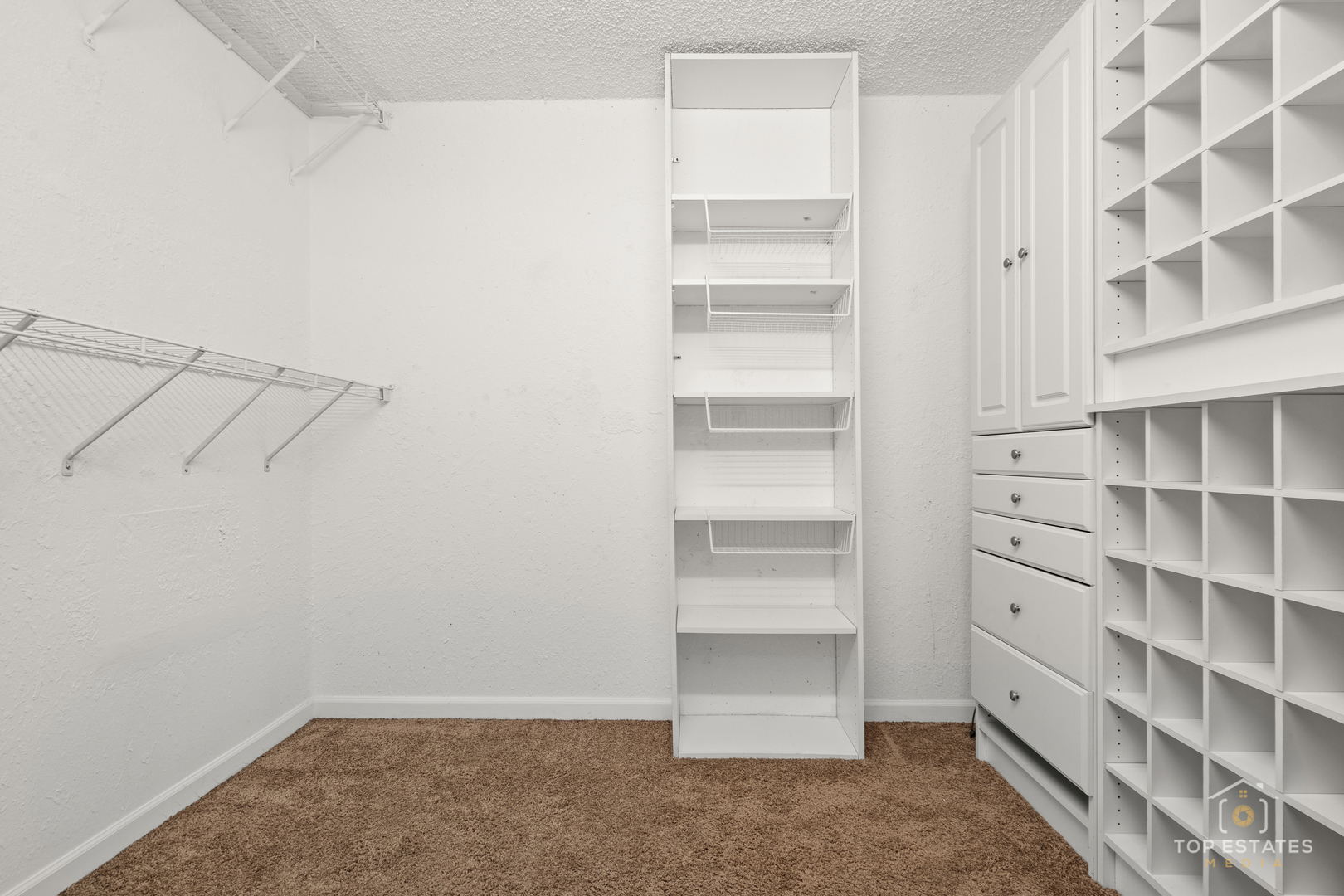 1 Renaissance Place #1121, Palatine, IL 60067