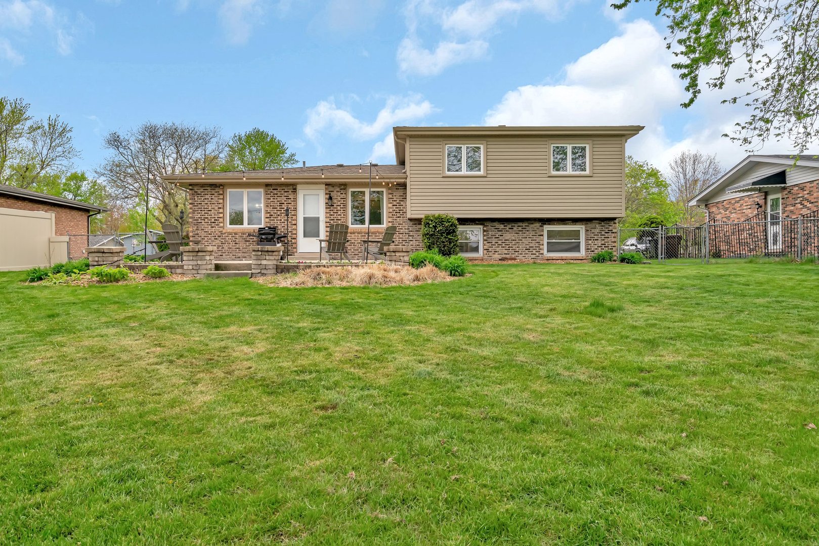 509 S Rathje Road, Peotone, IL 60468