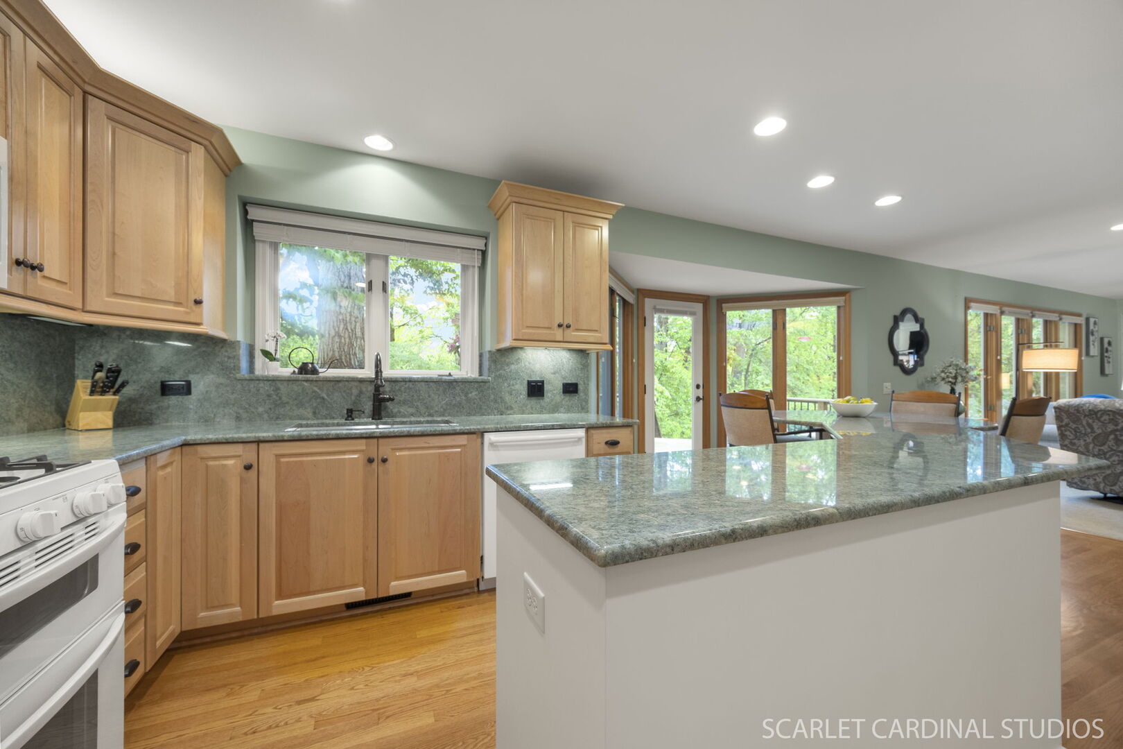 645 Rosewood Drive, West Chicago, IL 60185
