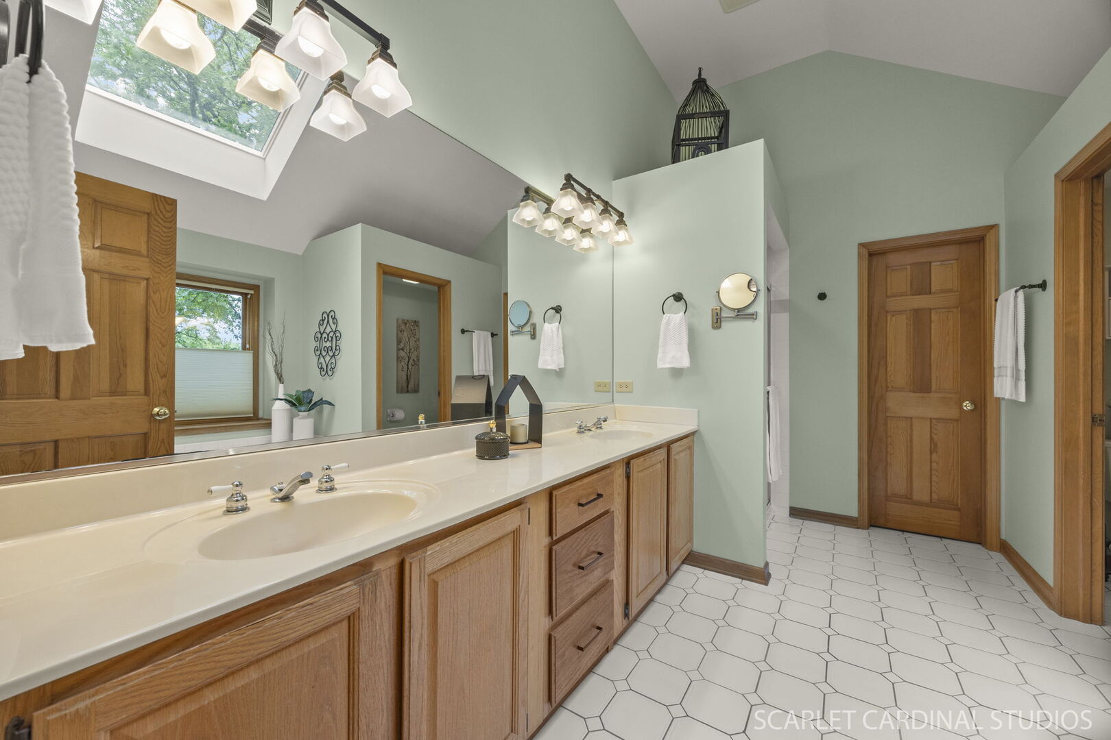 645 Rosewood Drive, West Chicago, IL 60185