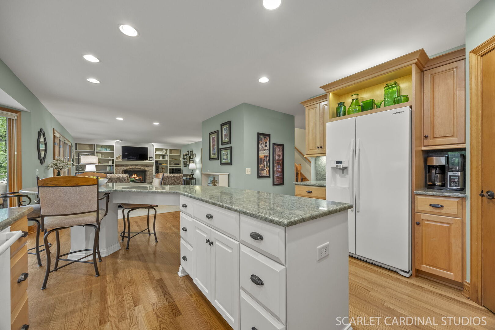 645 Rosewood Drive, West Chicago, IL 60185