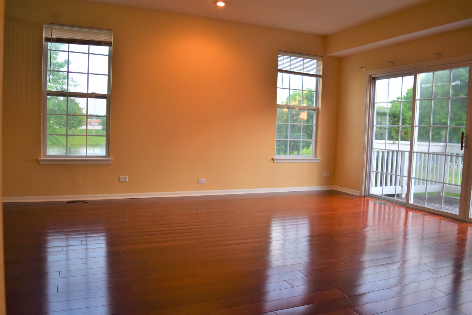 723 Stuarts Drive #723, St. Charles, IL 60174