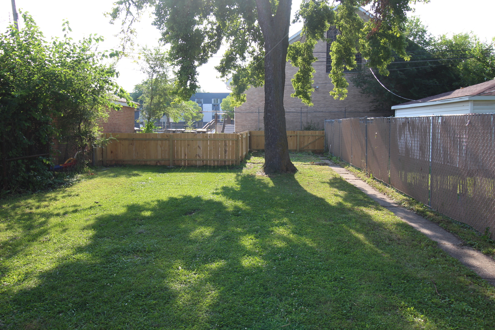 10020 S Emerald Avenue, Chicago, IL 60628