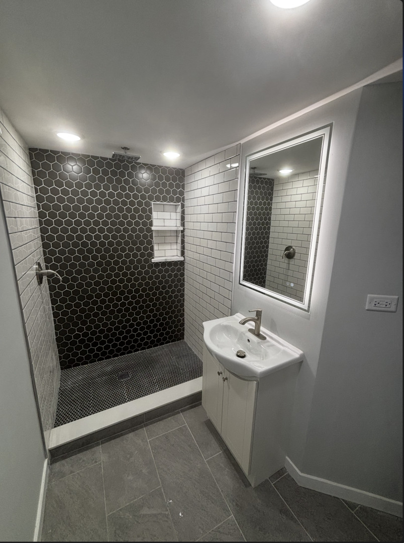 10020 S Emerald Avenue, Chicago, IL 60628