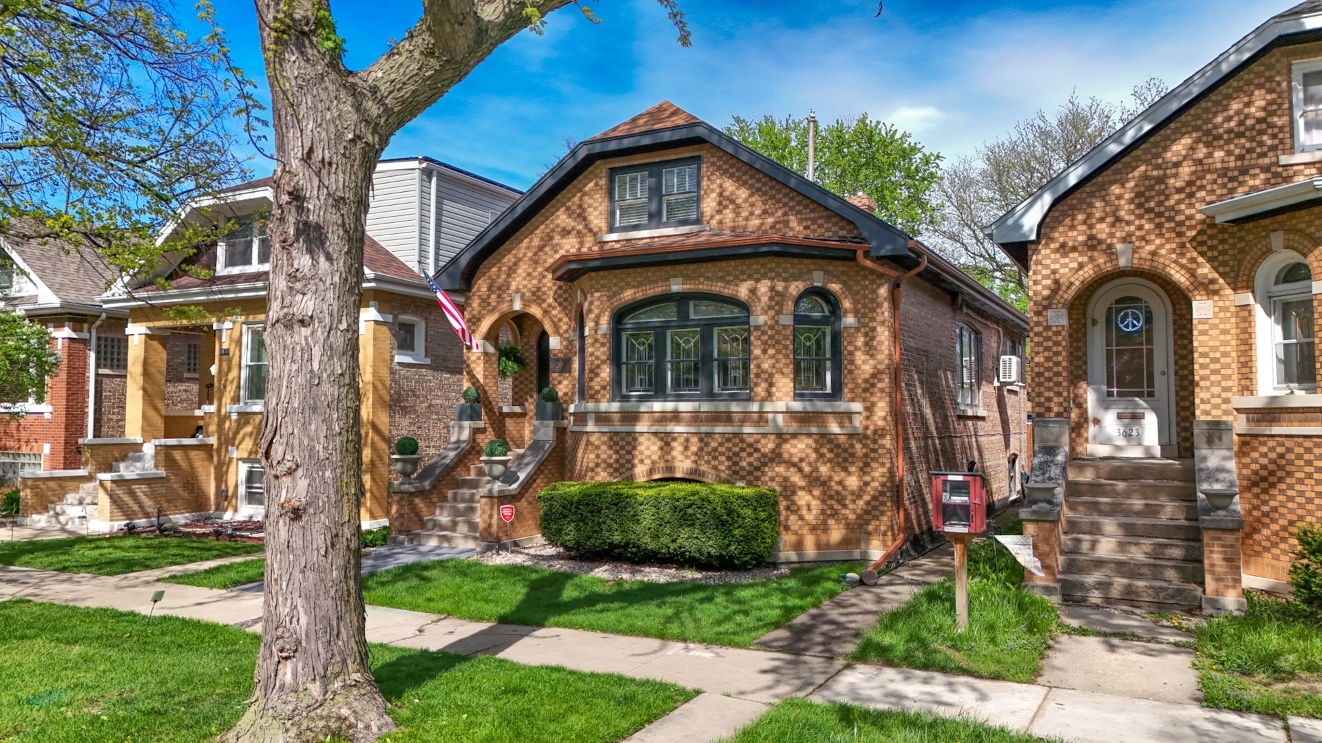 3621 Madison Avenue, Brookfield, IL 60513