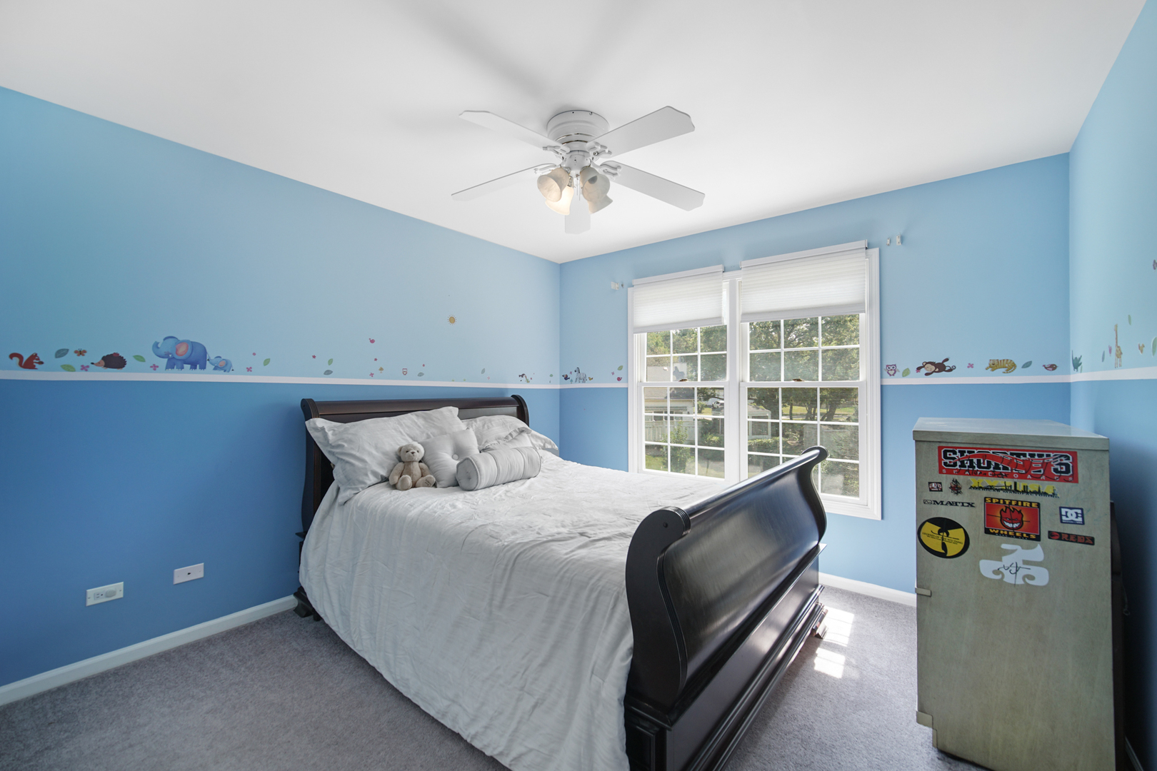 660 Dewig Court, North Aurora, IL 60542