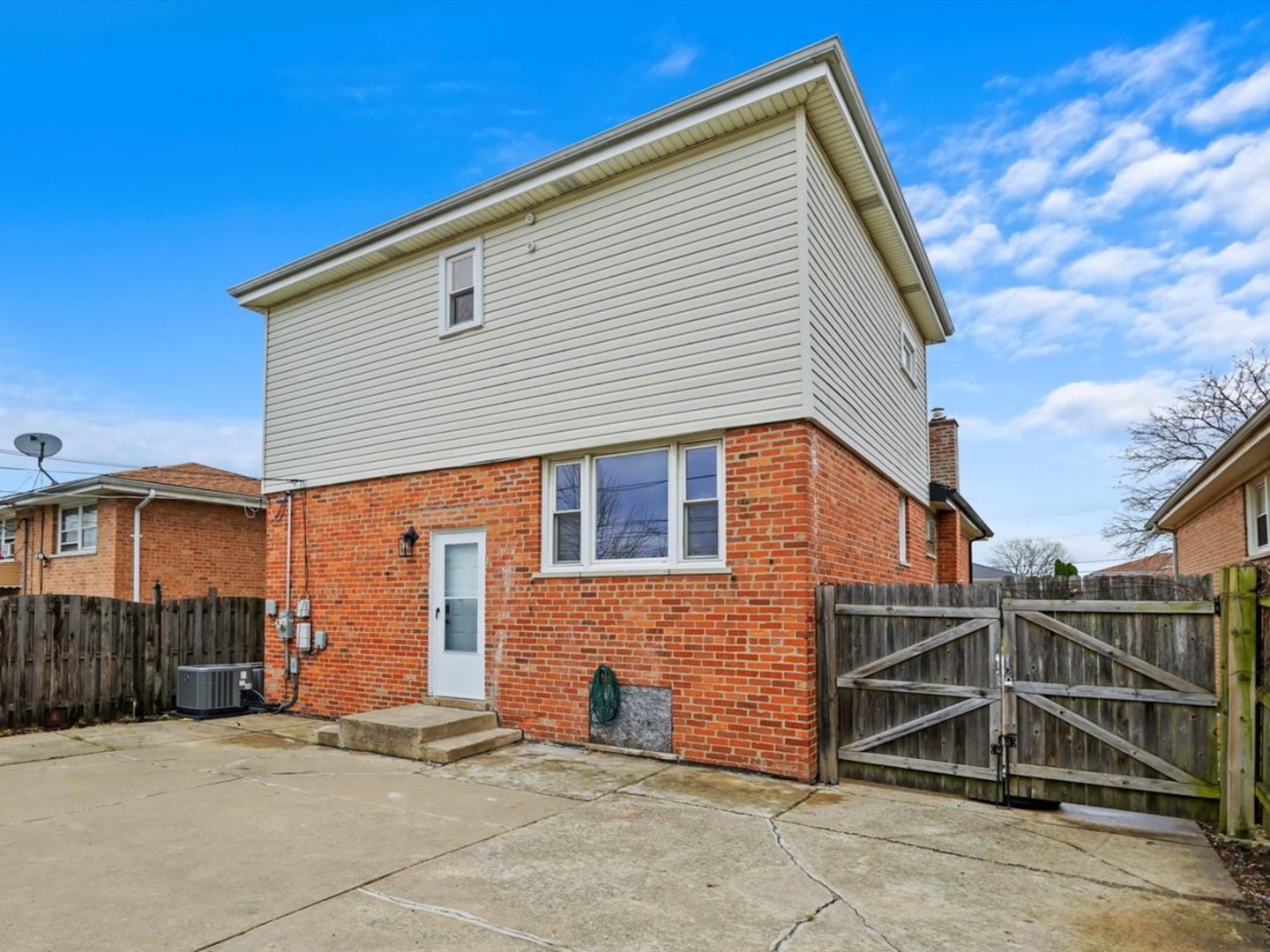 322 Calhoun Avenue, Calumet City, IL 60409