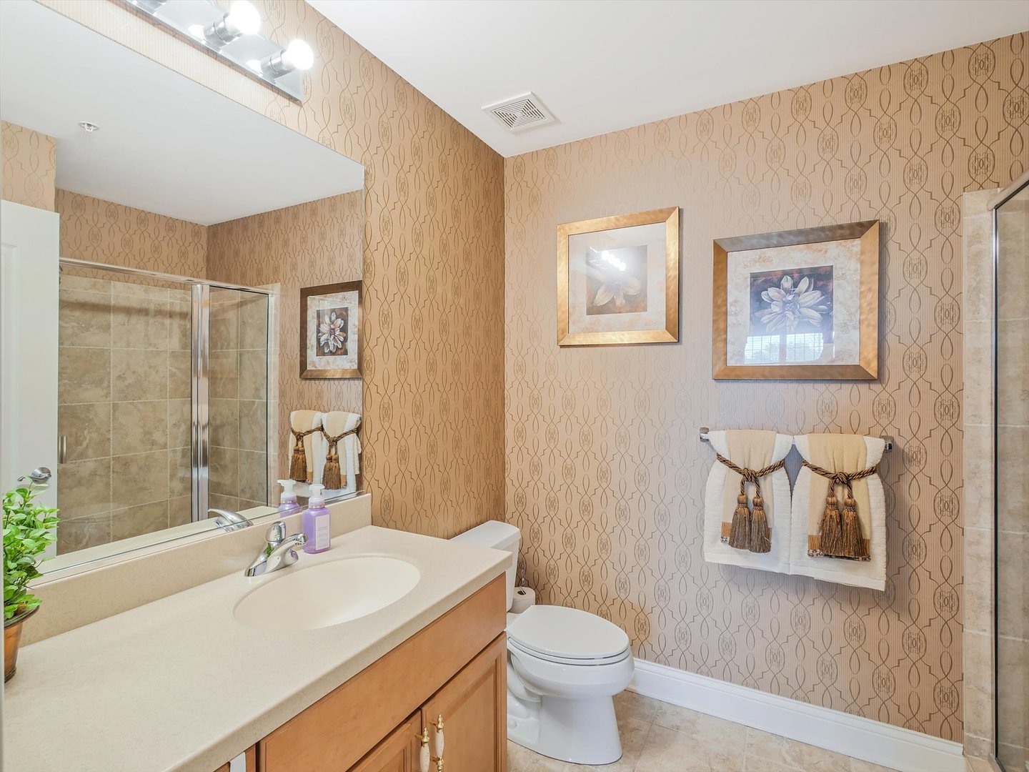 1 Itasca Place #108, Itasca, IL 60143