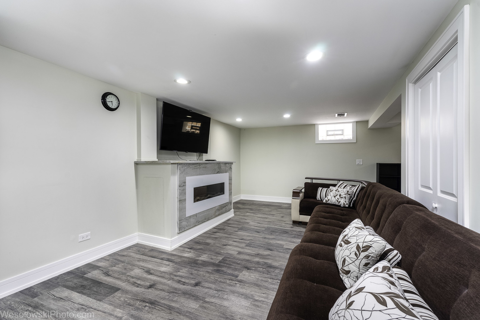 9738 Reeves Court, Franklin Park, IL 60131