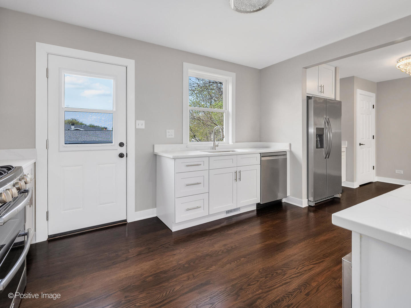 802 71st Street, Darien, IL 60561