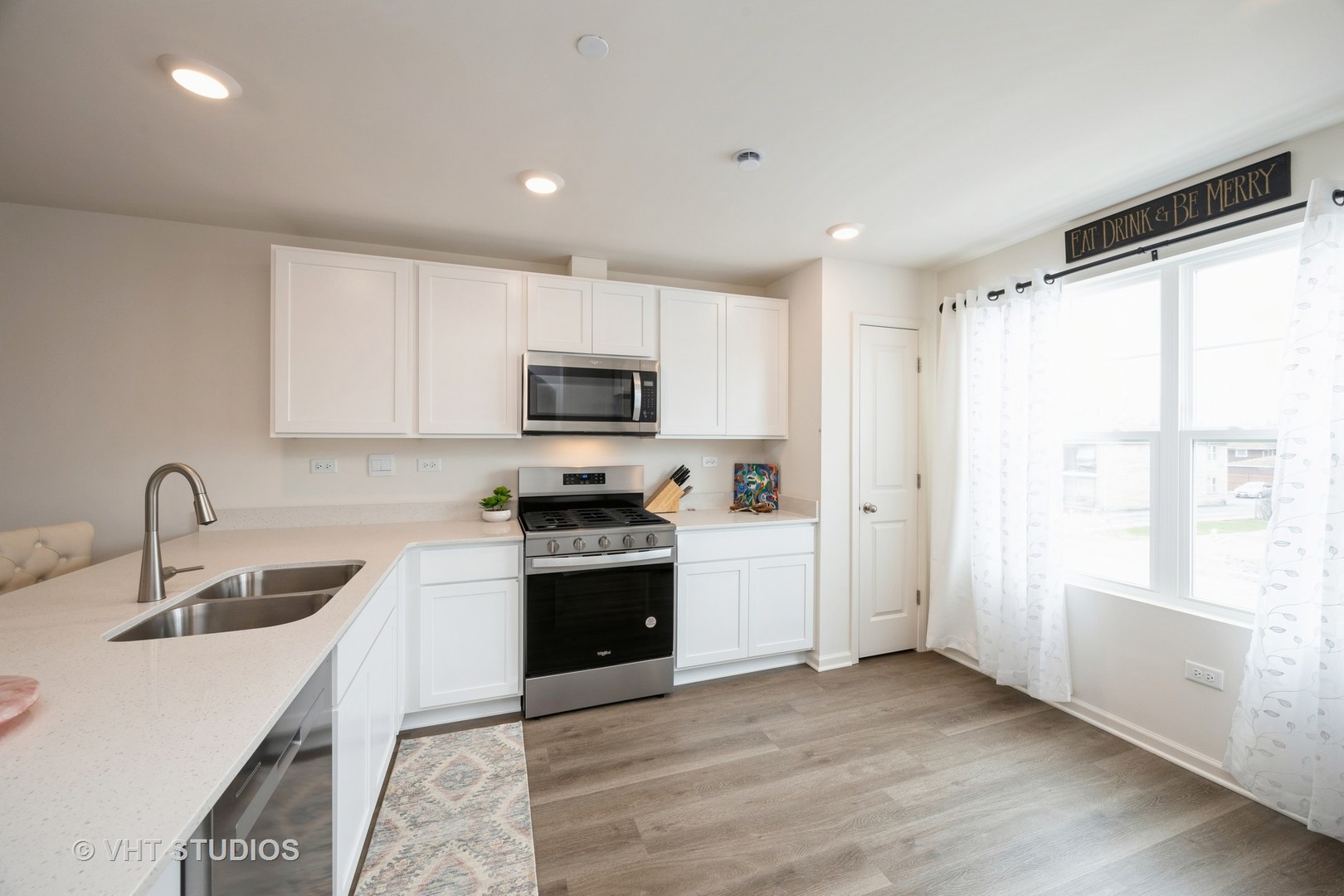 17325 Roscommon Road, Tinley Park, IL 60477
