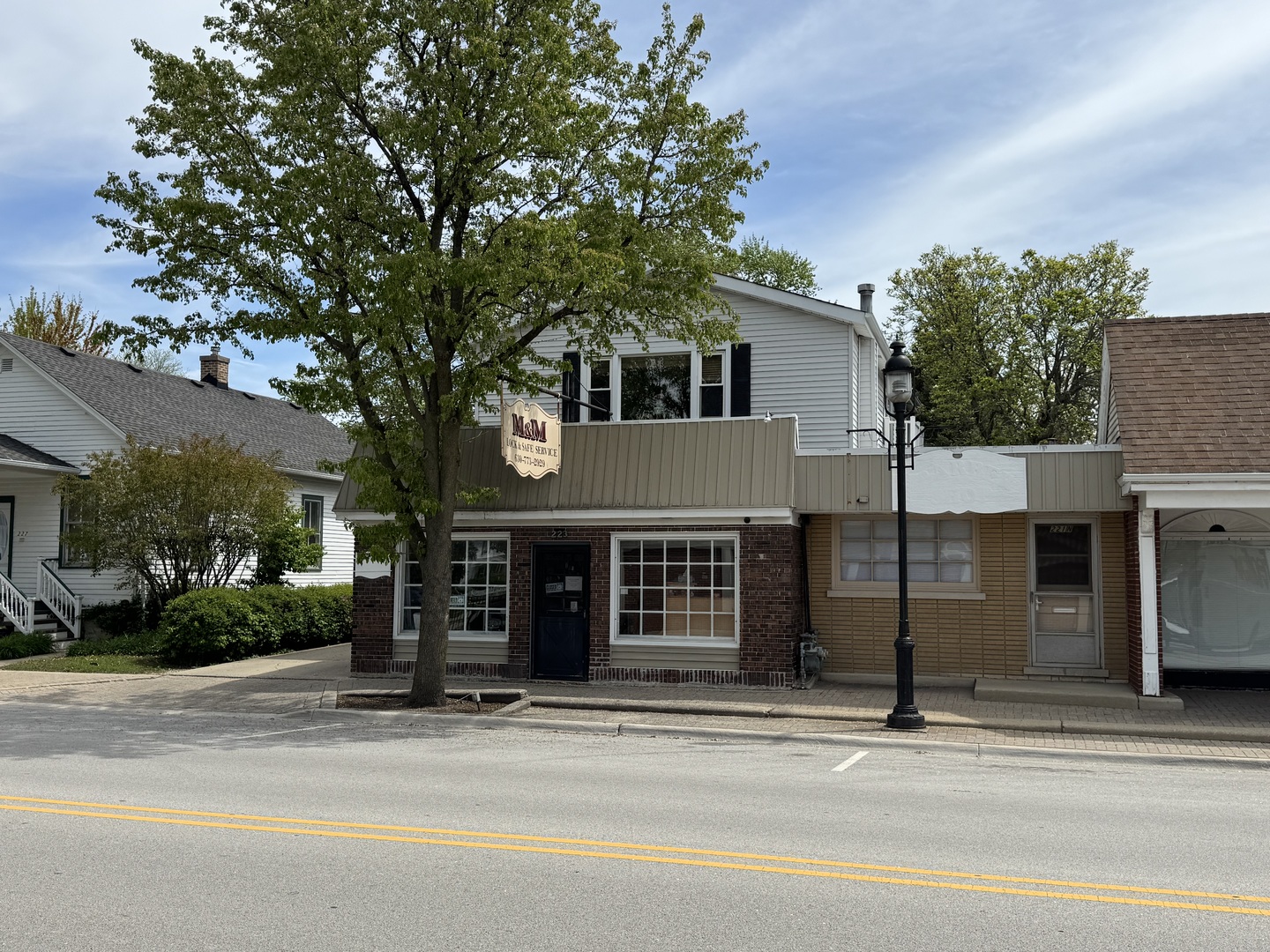 223 N Walnut Street, Itasca, IL 60143