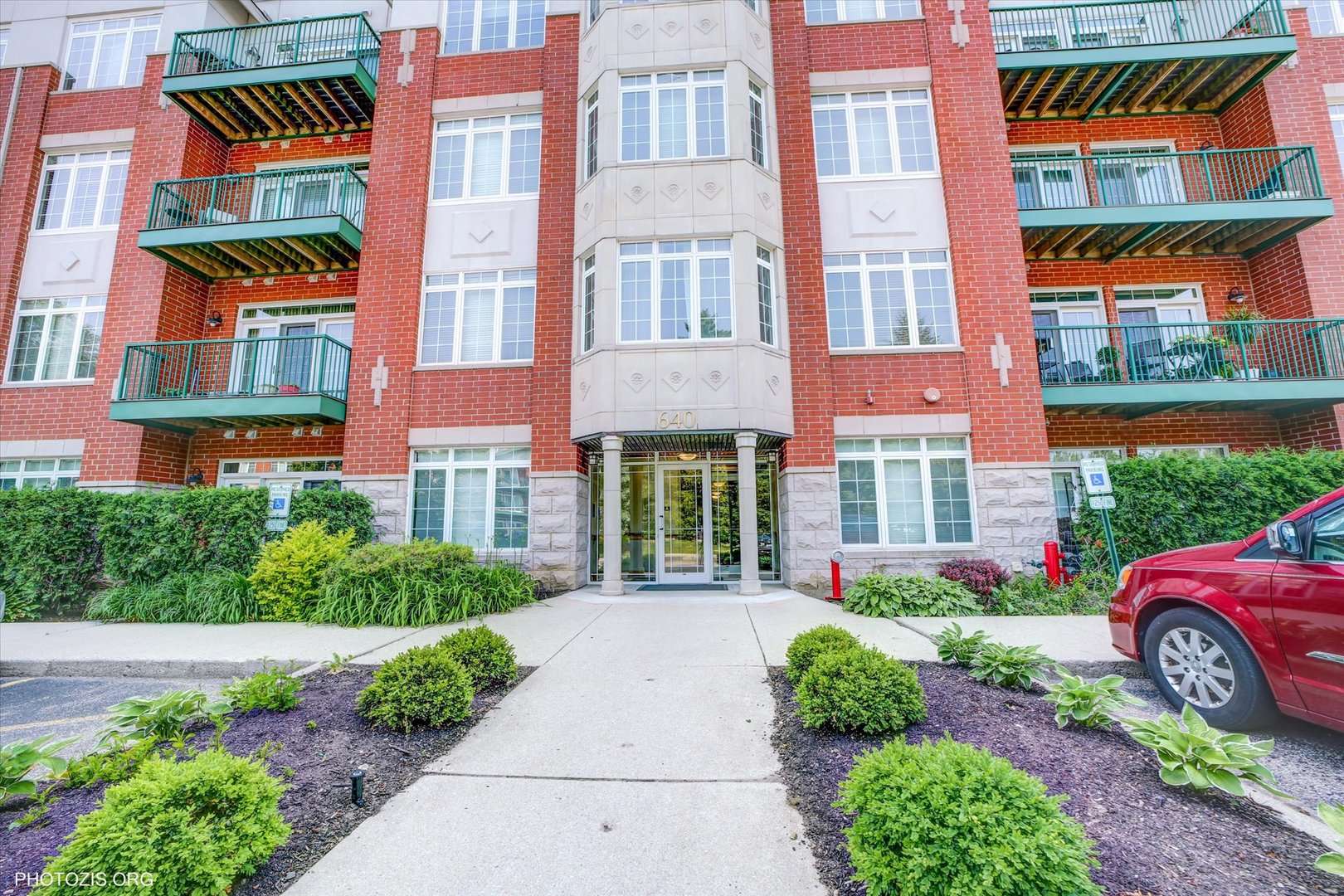 640 Mchenry Road #106, Wheeling, IL 60090