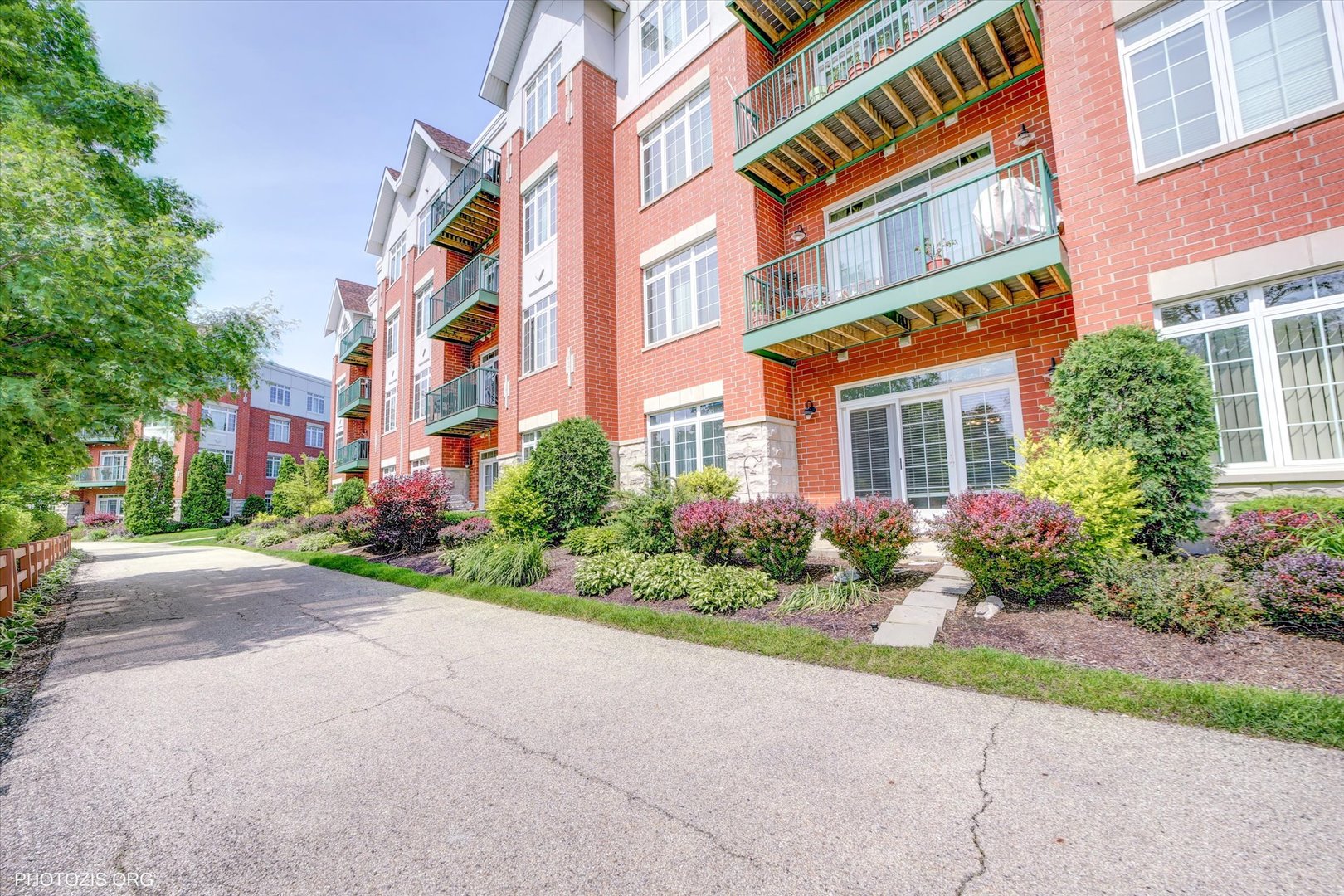 640 Mchenry Road #106, Wheeling, IL 60090