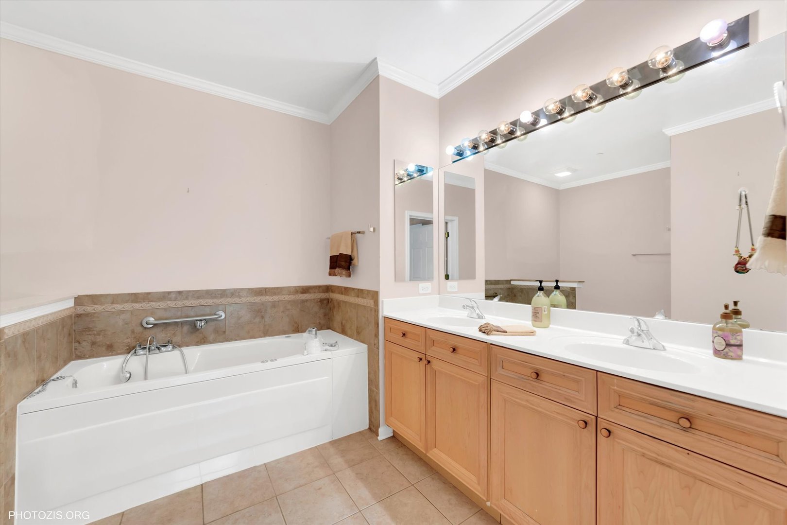 640 Mchenry Road #106, Wheeling, IL 60090