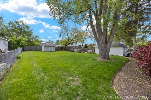 275 E Division Street, Villa Park, IL 60181