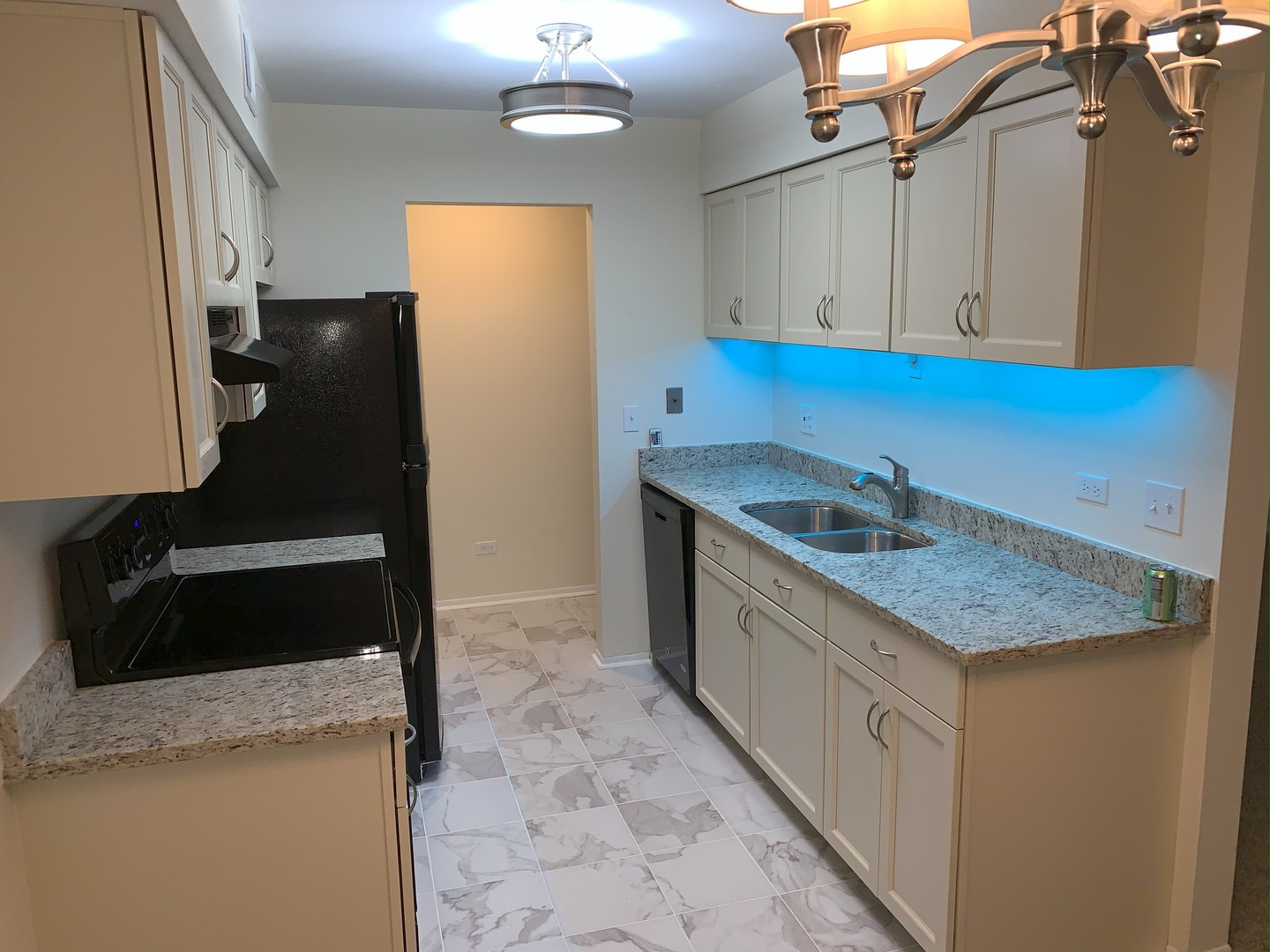 929 Casey Court #35-04, Schaumburg, IL 60173