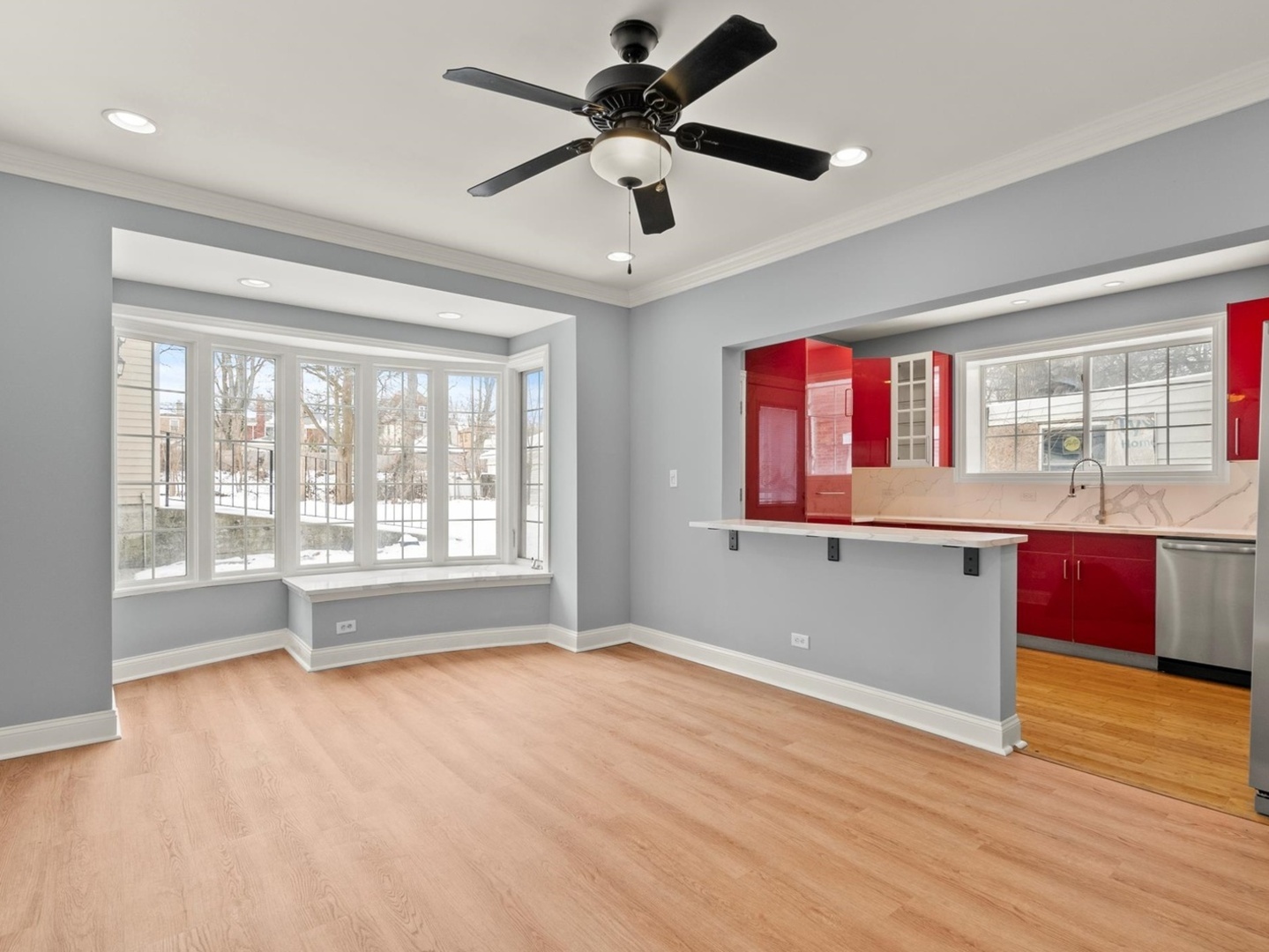 9340 S Vanderpoel Avenue, Chicago, IL 60643