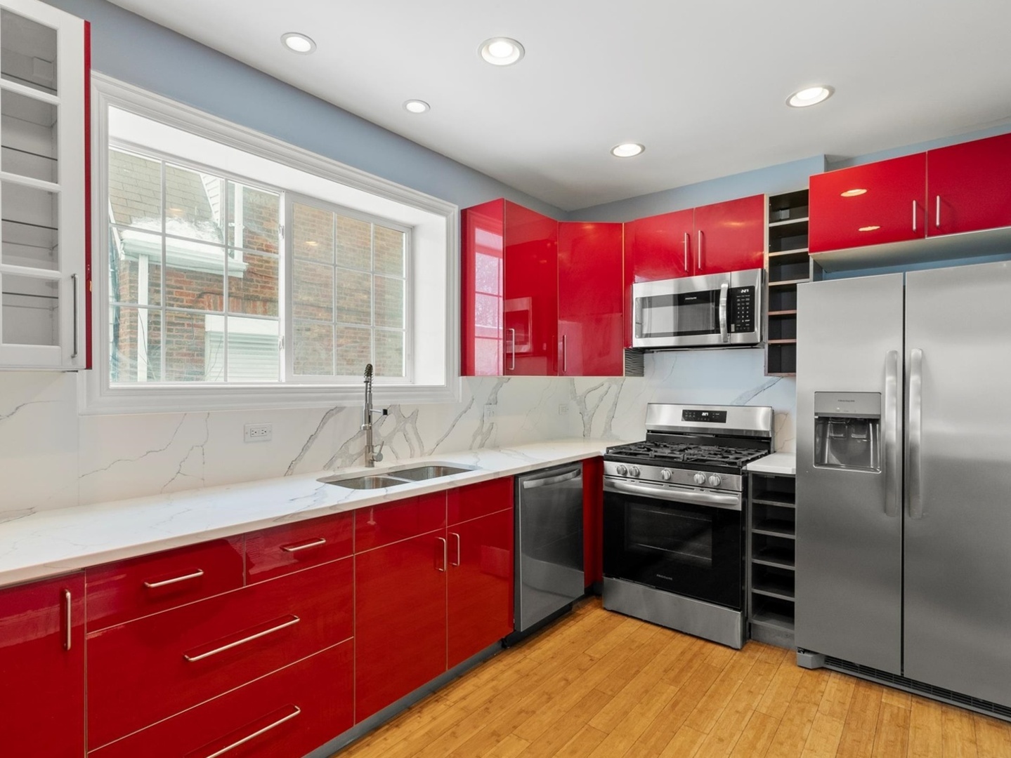 9340 S Vanderpoel Avenue, Chicago, IL 60643