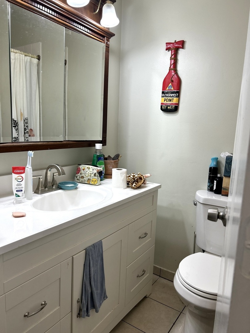 9942 W Cermak Road #B, Westchester, IL 60154