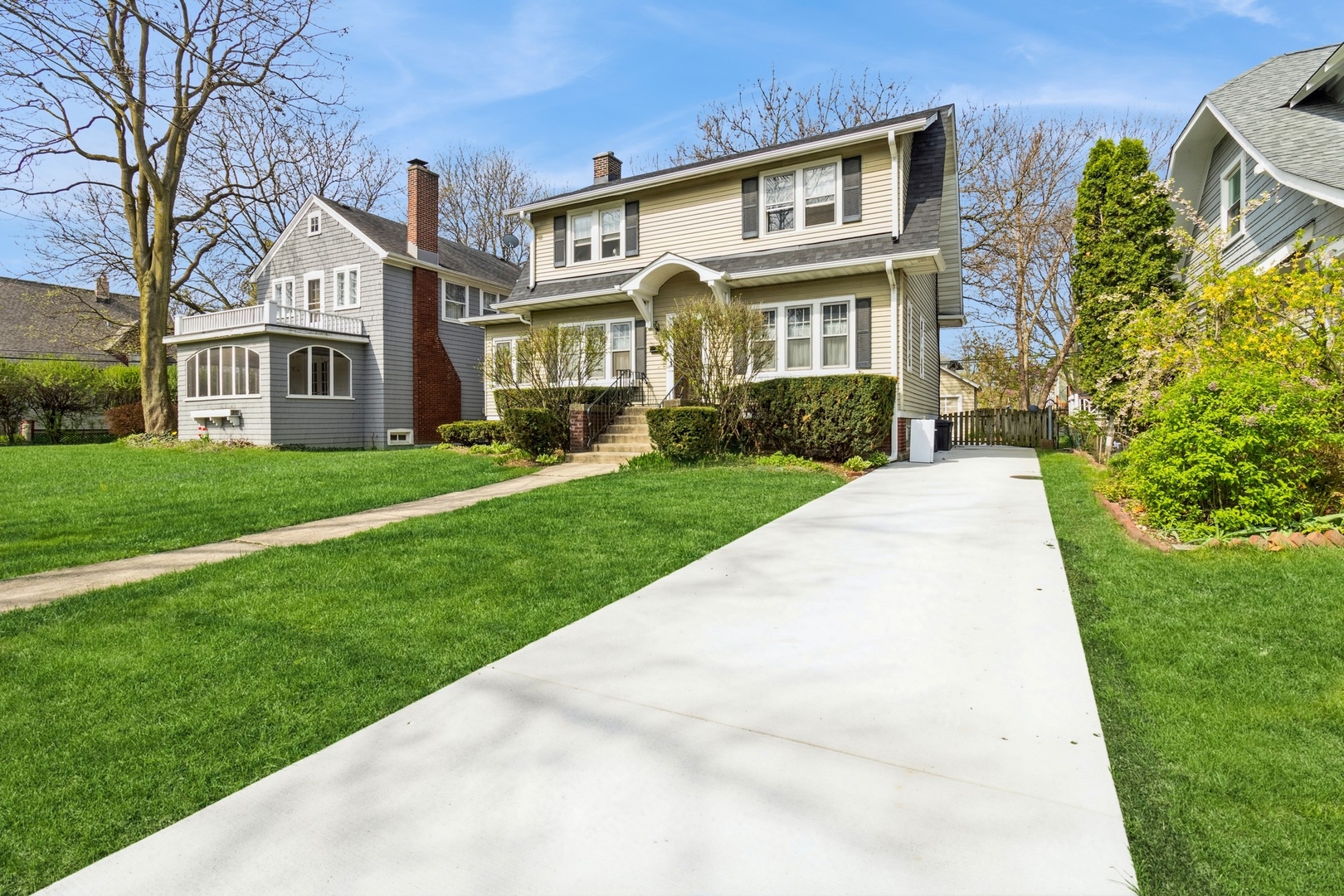 204 N Kensington Avenue, La Grange, IL 60525