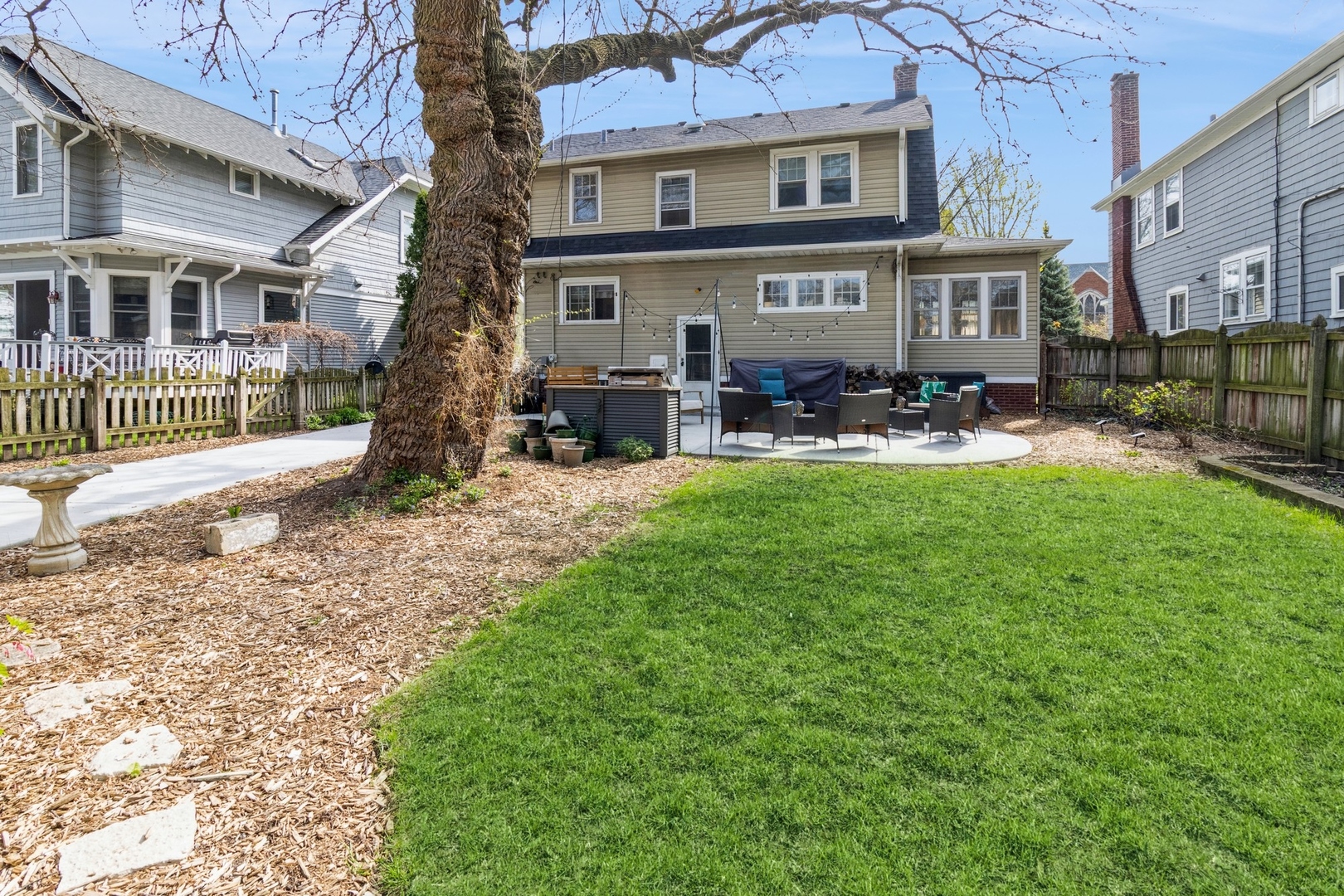 204 N Kensington Avenue, La Grange, IL 60525
