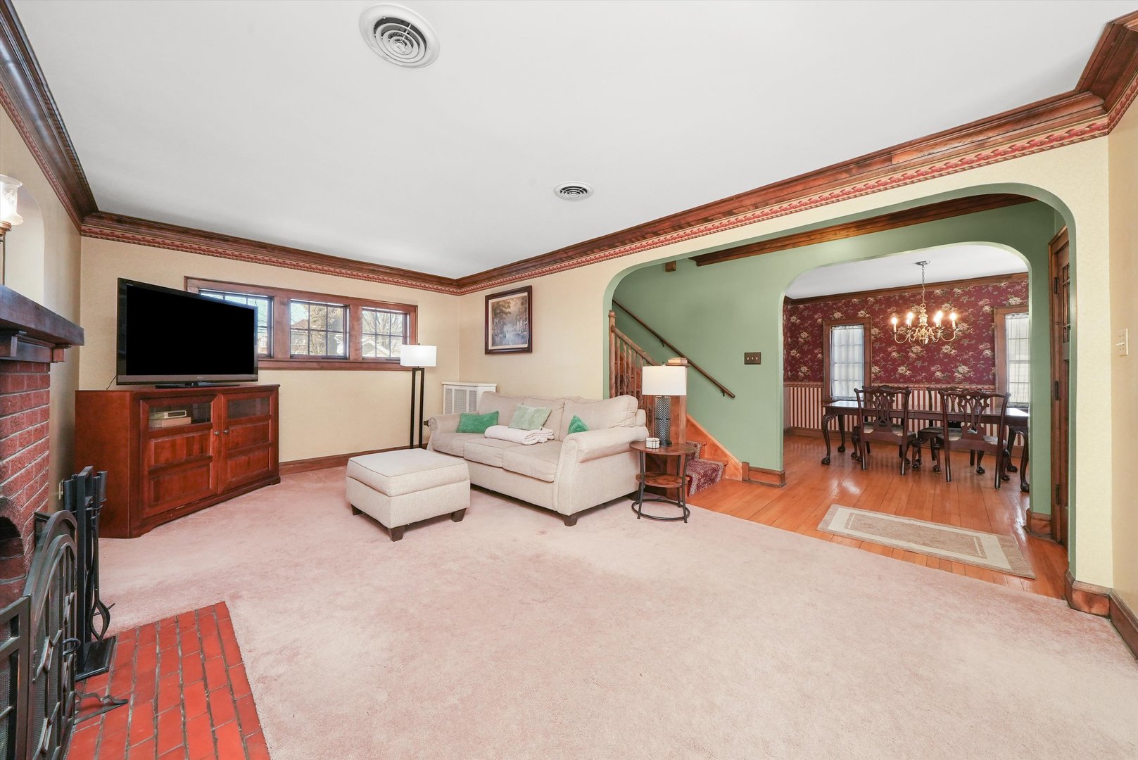 204 N Kensington Avenue, La Grange, IL 60525