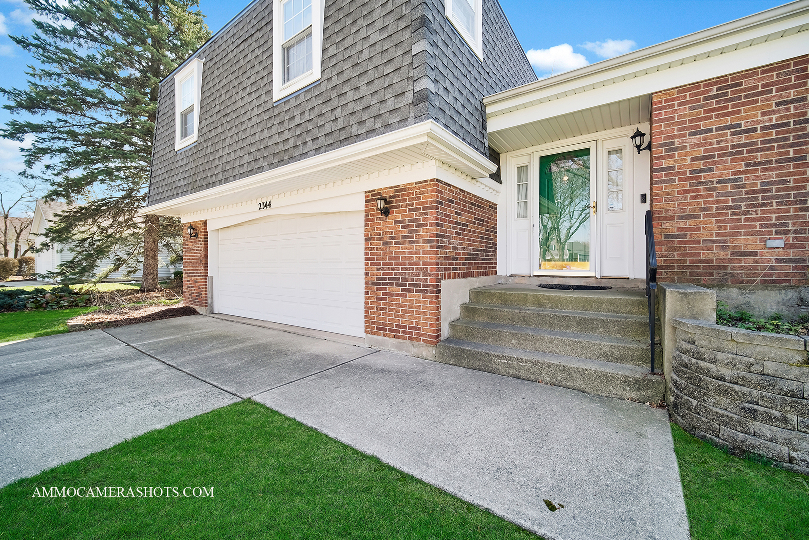 2344 Appleby Drive, Wheaton, IL 60189