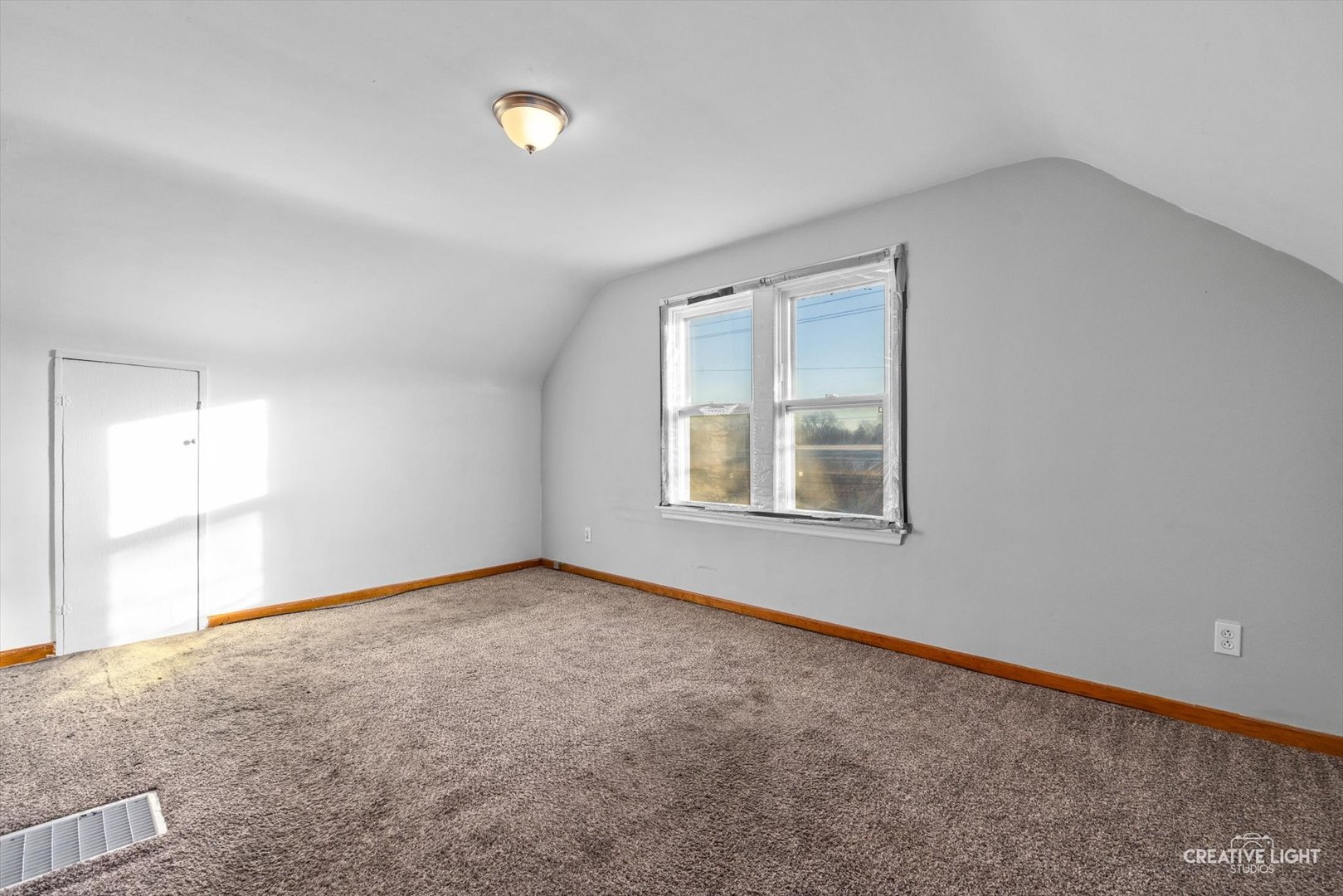 16118 Woodlawn West Avenue, South Holland, IL 60473