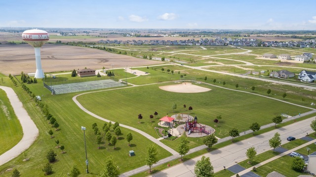 1115 Goldfinch Avenue, Yorkville, IL 60560