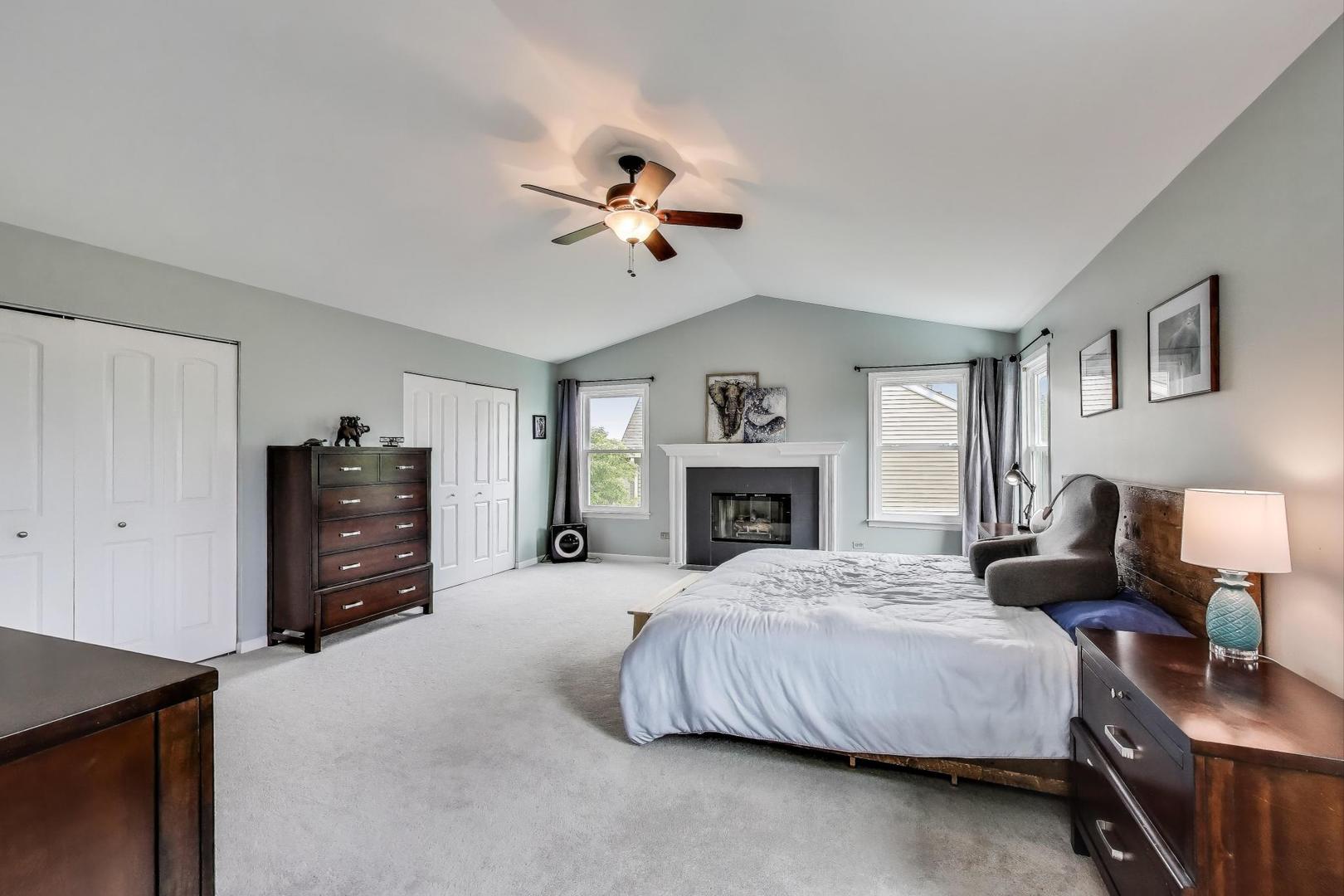 713 Mohican Trail, Lake In The Hills, IL 60156