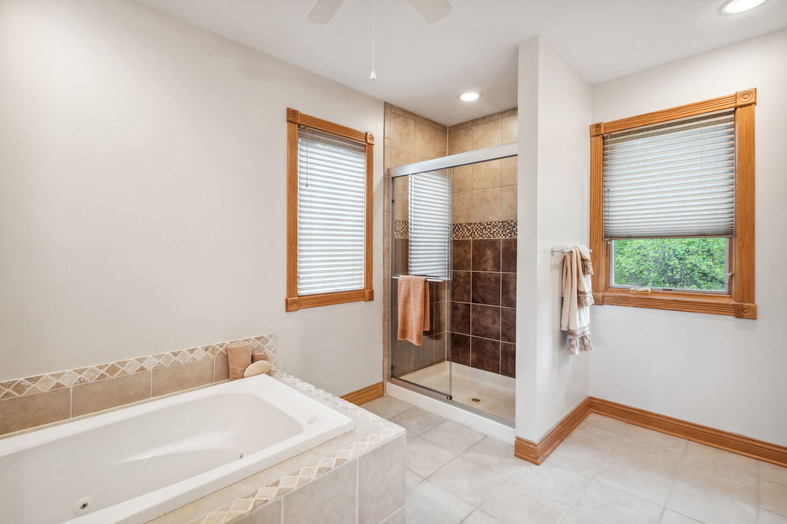 31a Lucas Drive, Palos Hills, IL 60465