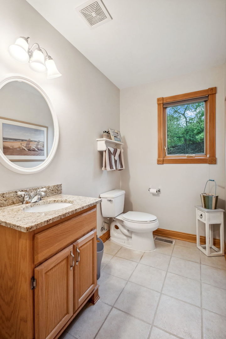 31a Lucas Drive, Palos Hills, IL 60465