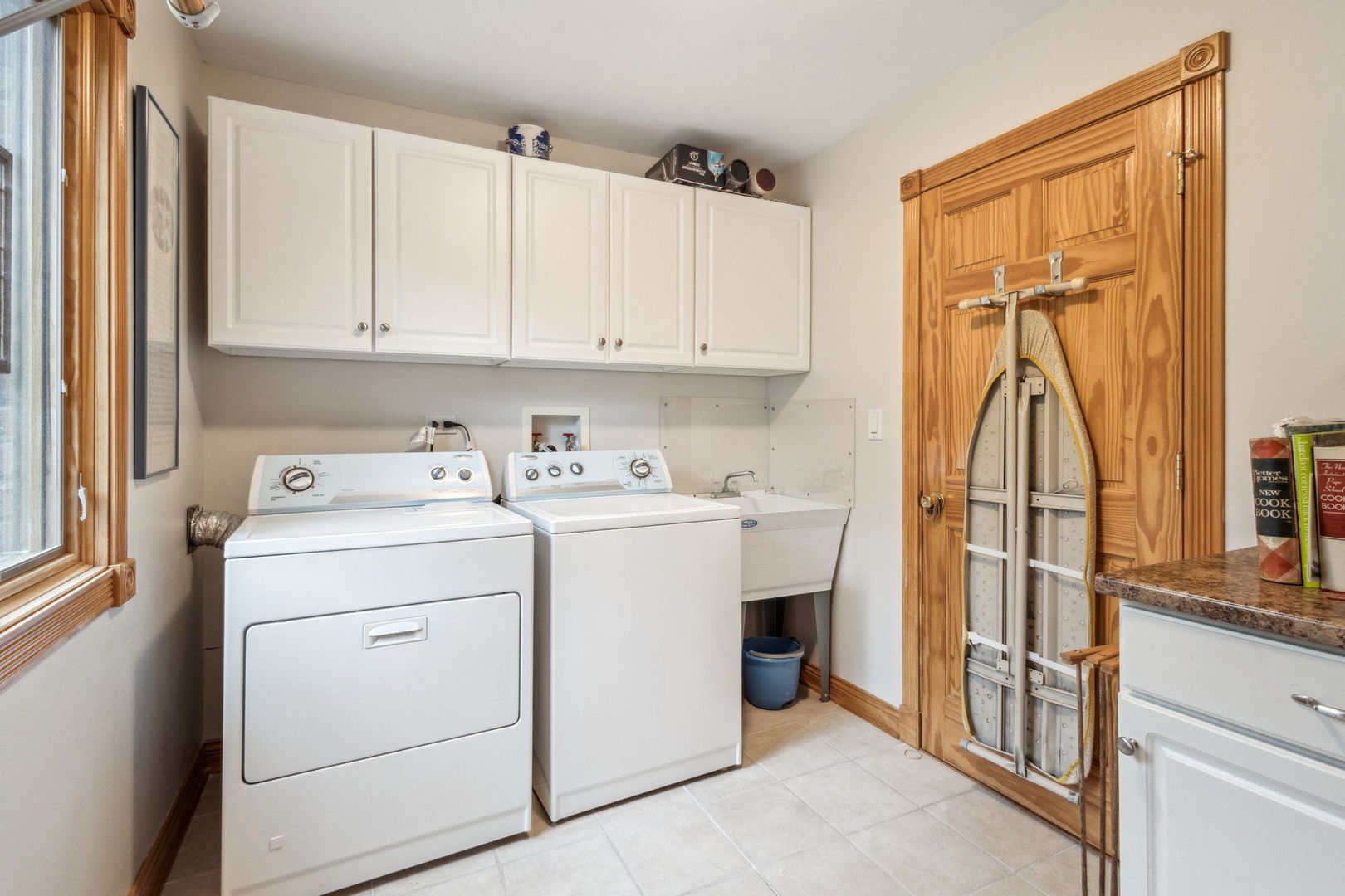 31a Lucas Drive, Palos Hills, IL 60465