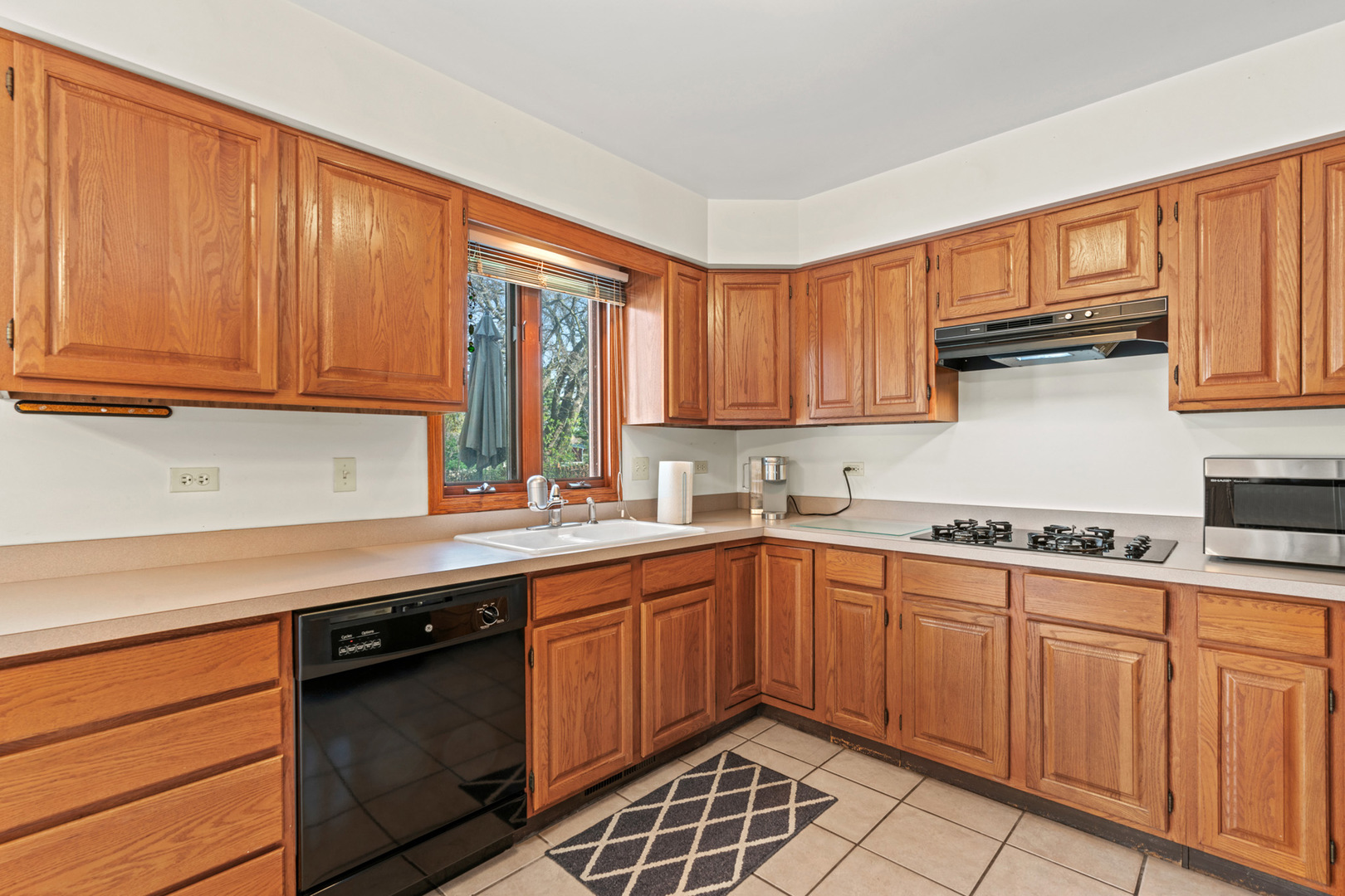 2344 Forest Avenue, Rolling Meadows, IL 60008