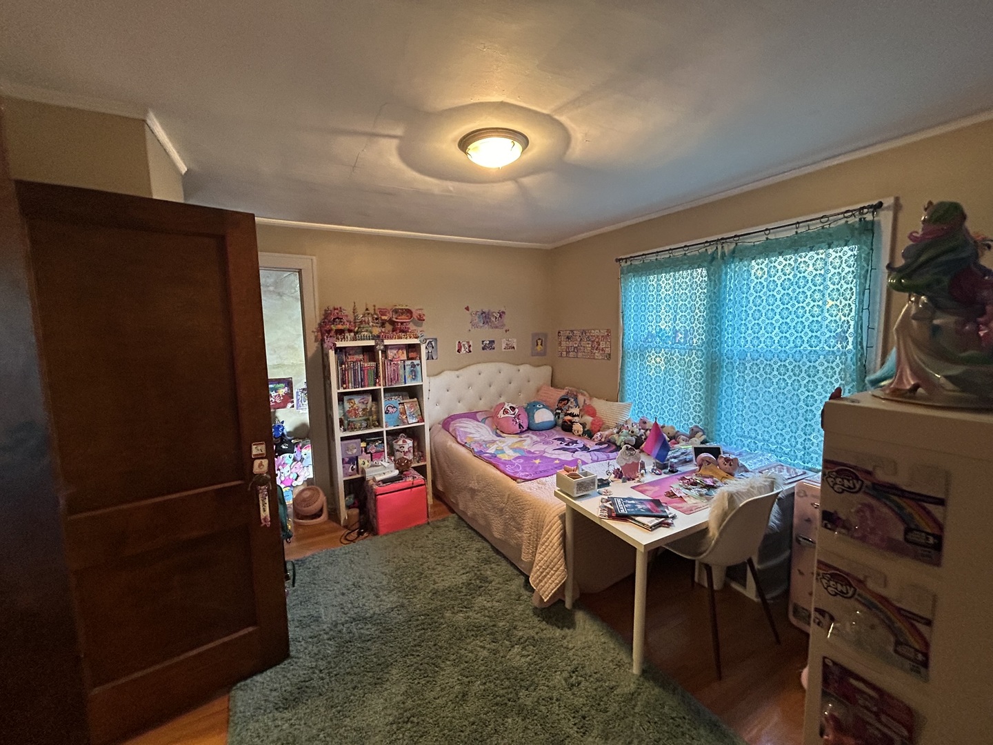 283 N LARCH Avenue, Elmhurst, IL 60126