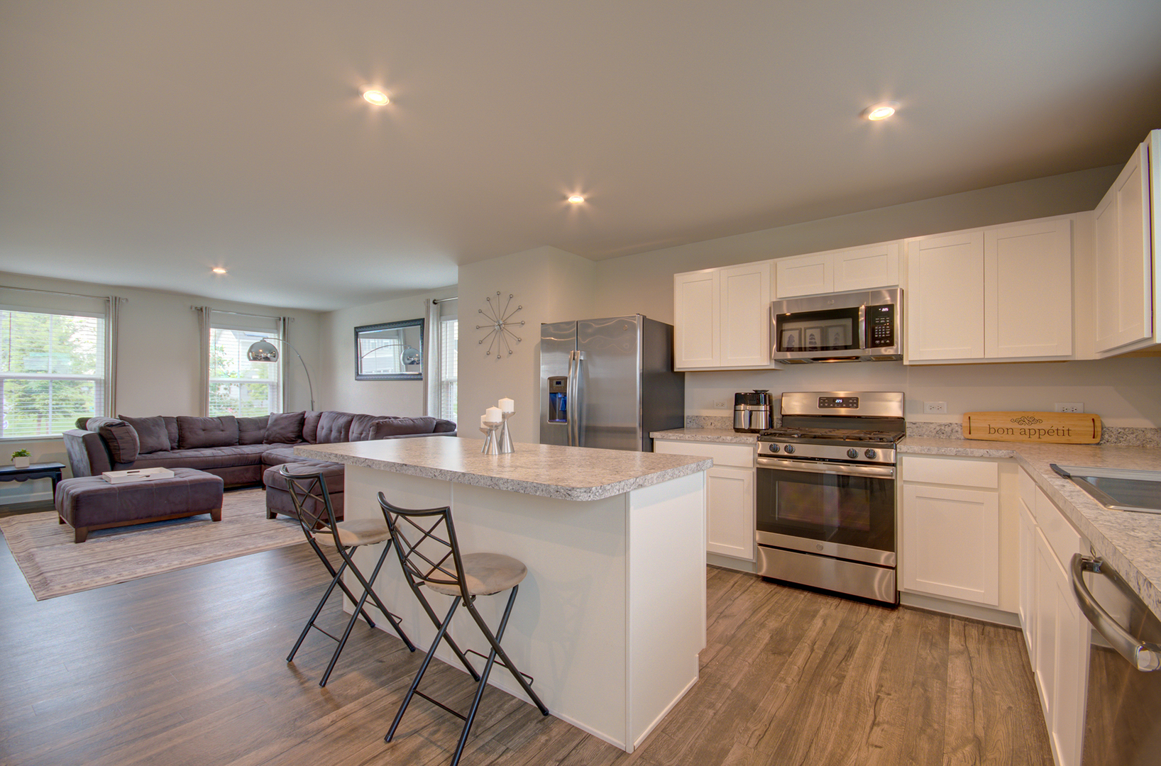 3451 Big Bend Drive, Montgomery, IL 60538