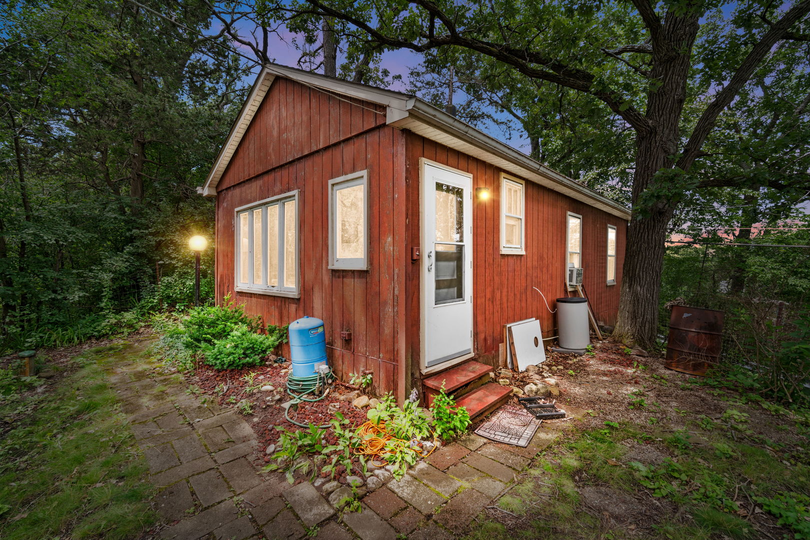 416 Waldeck Drive, Twin Lakes, WI 53181