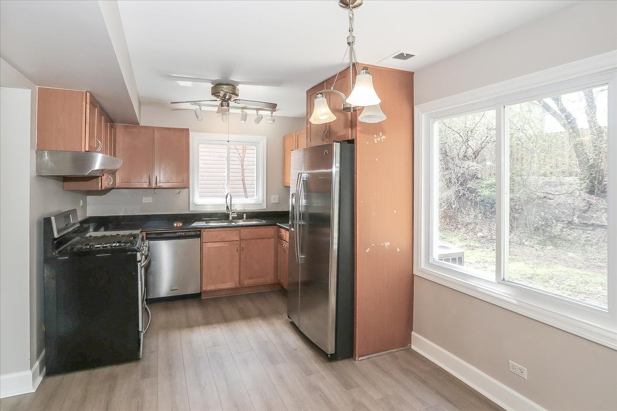 4990 Lichfield Drive, Hoffman Estates, IL 60010