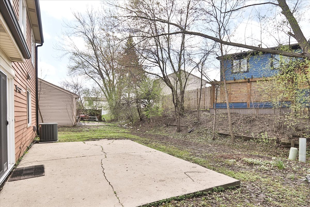 4990 Lichfield Drive, Hoffman Estates, IL 60010