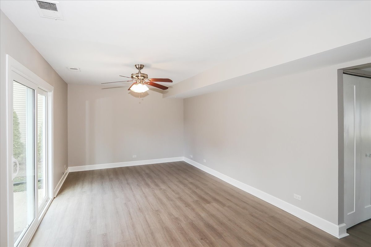 4990 Lichfield Drive, Hoffman Estates, IL 60010