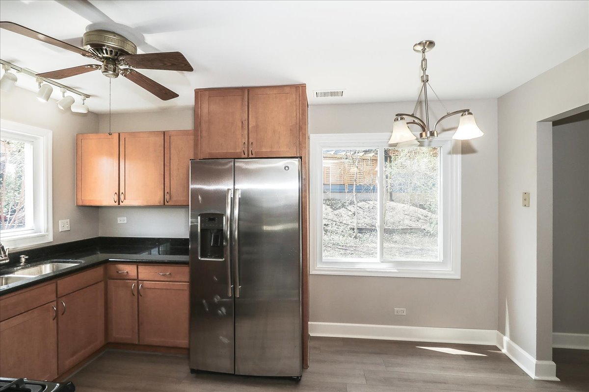 4990 Lichfield Drive, Hoffman Estates, IL 60010