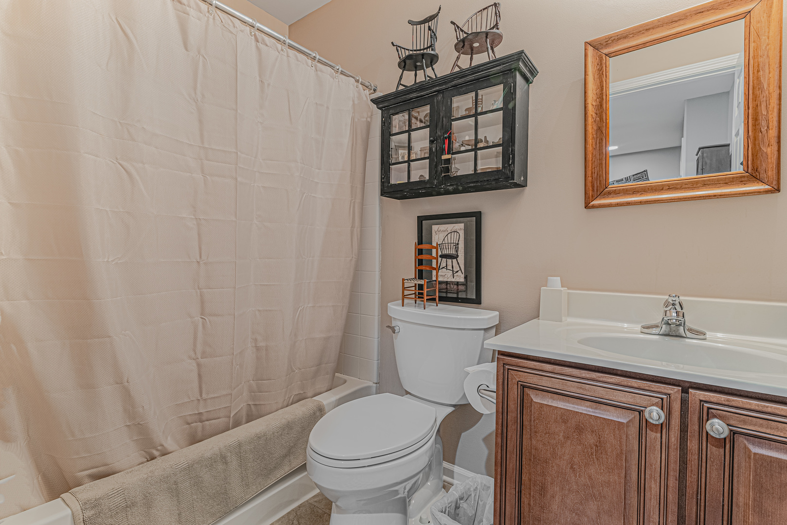 1207 E Oakwood Drive #1207, Fox Lake, IL 60020