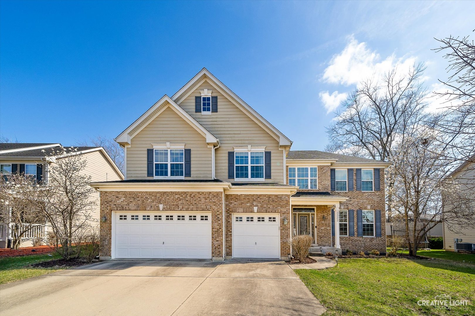 3323 Noble Drive, Woodridge, IL 60517