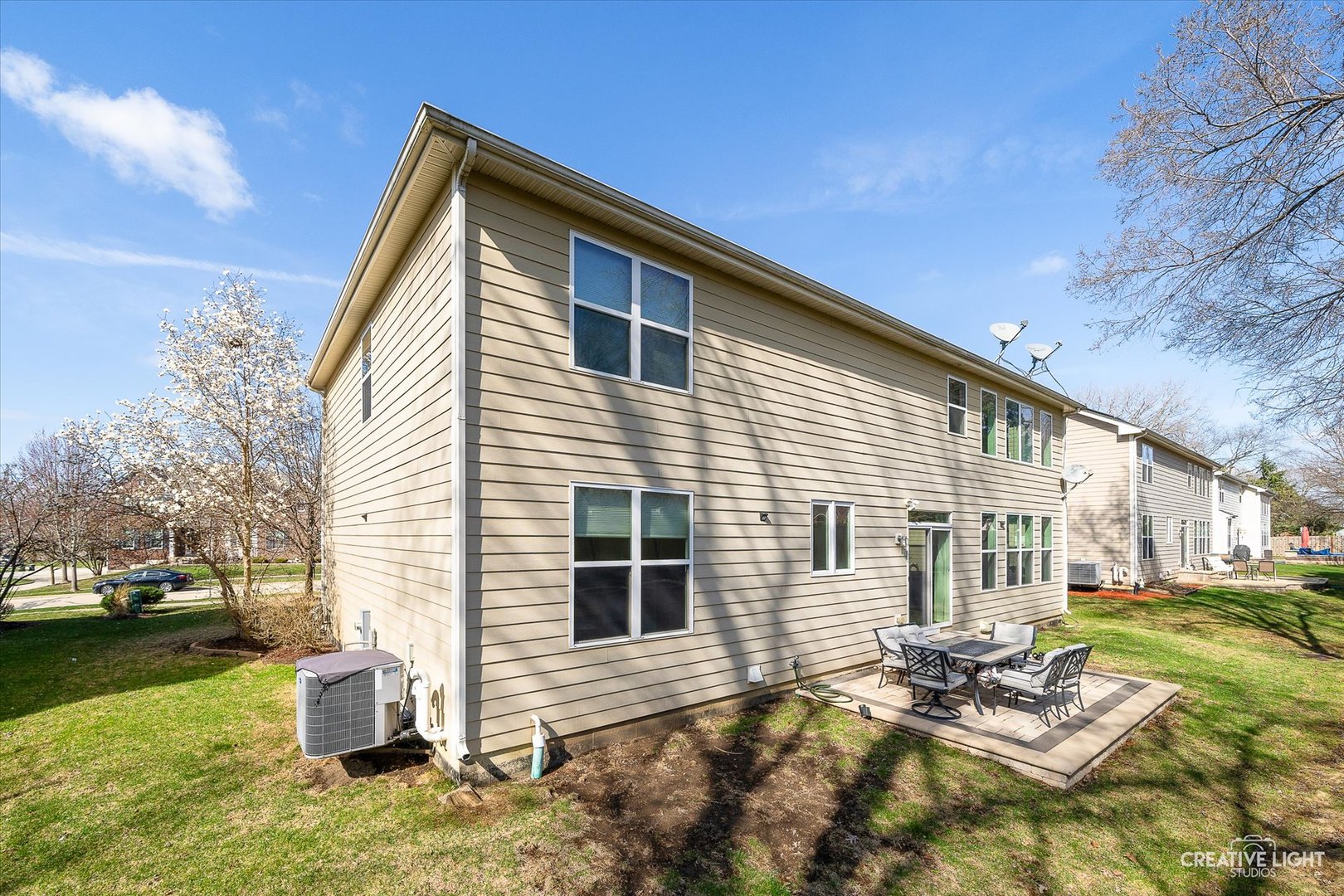 3323 Noble Drive, Woodridge, IL 60517