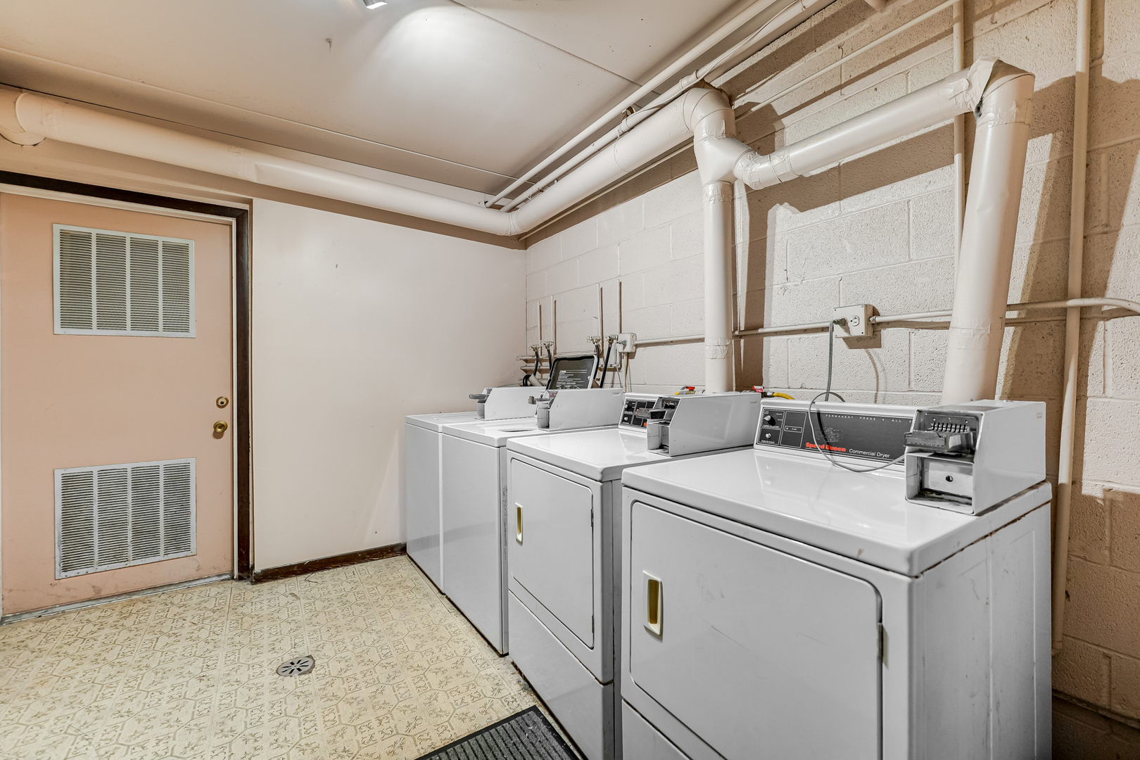 9960 Franchesca Court #2C, Orland Park, IL 60462